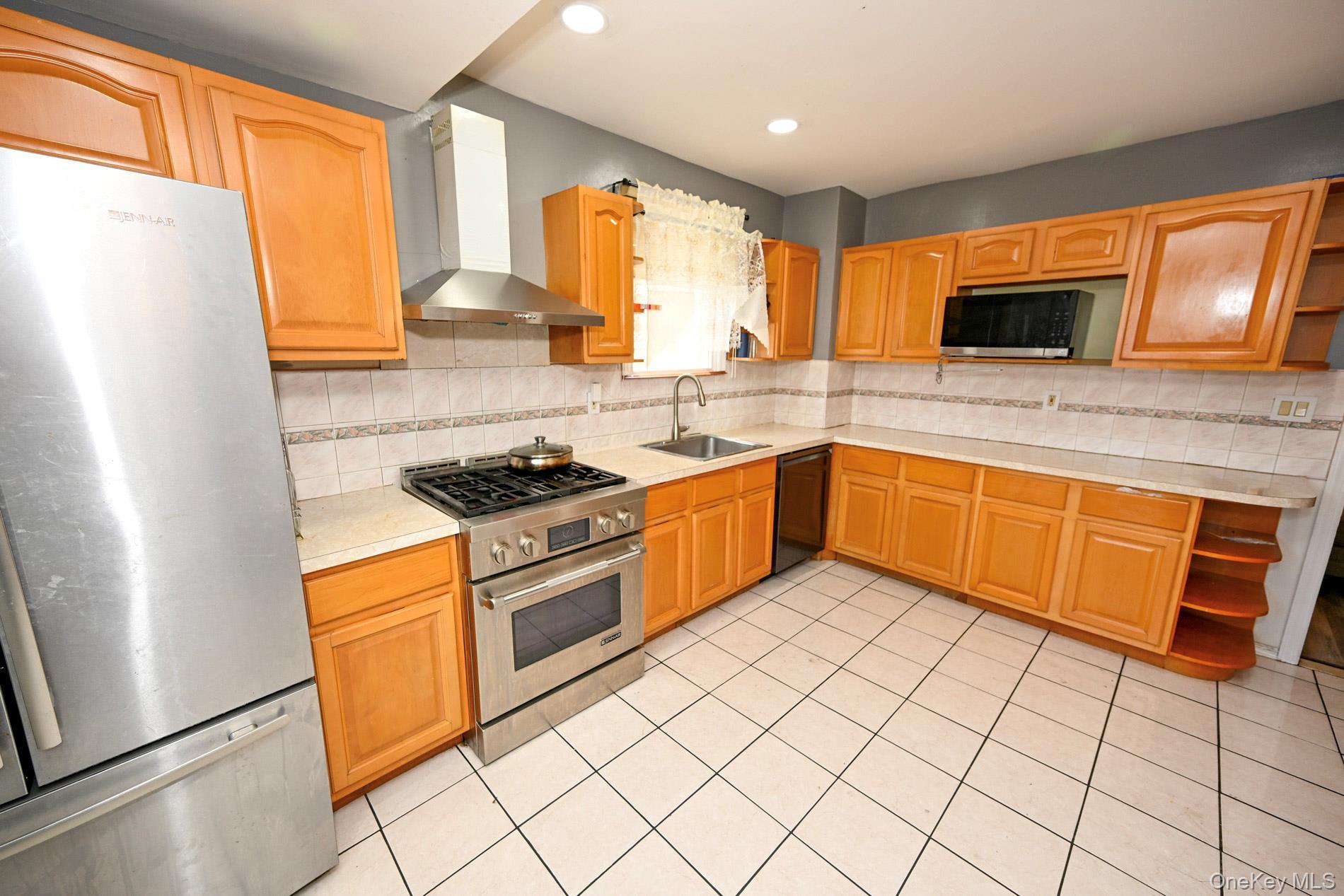 Single Family 114th Place  Queens, NY 11420, MLS-1019289-8