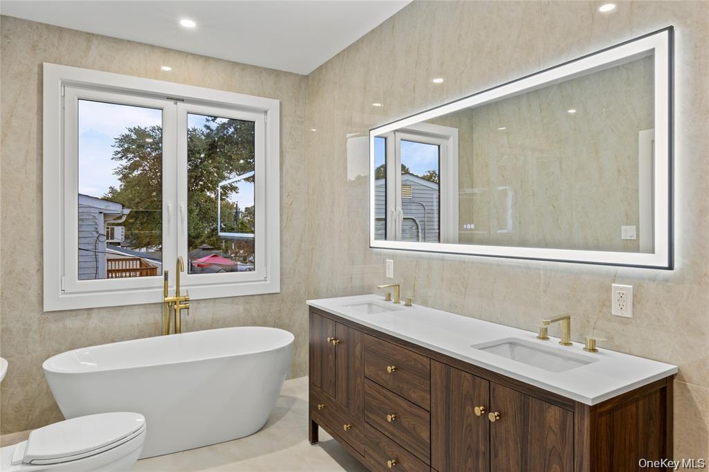 Single Family Adelhaide Lane  Suffolk County, NY 11730, MLS-1019296-20
