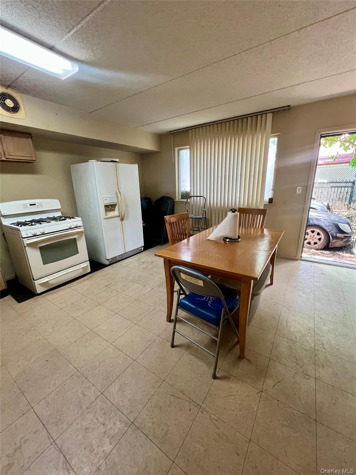 Single Family E 179th Street Bronx, NY 10457, MLS-1019354-10
