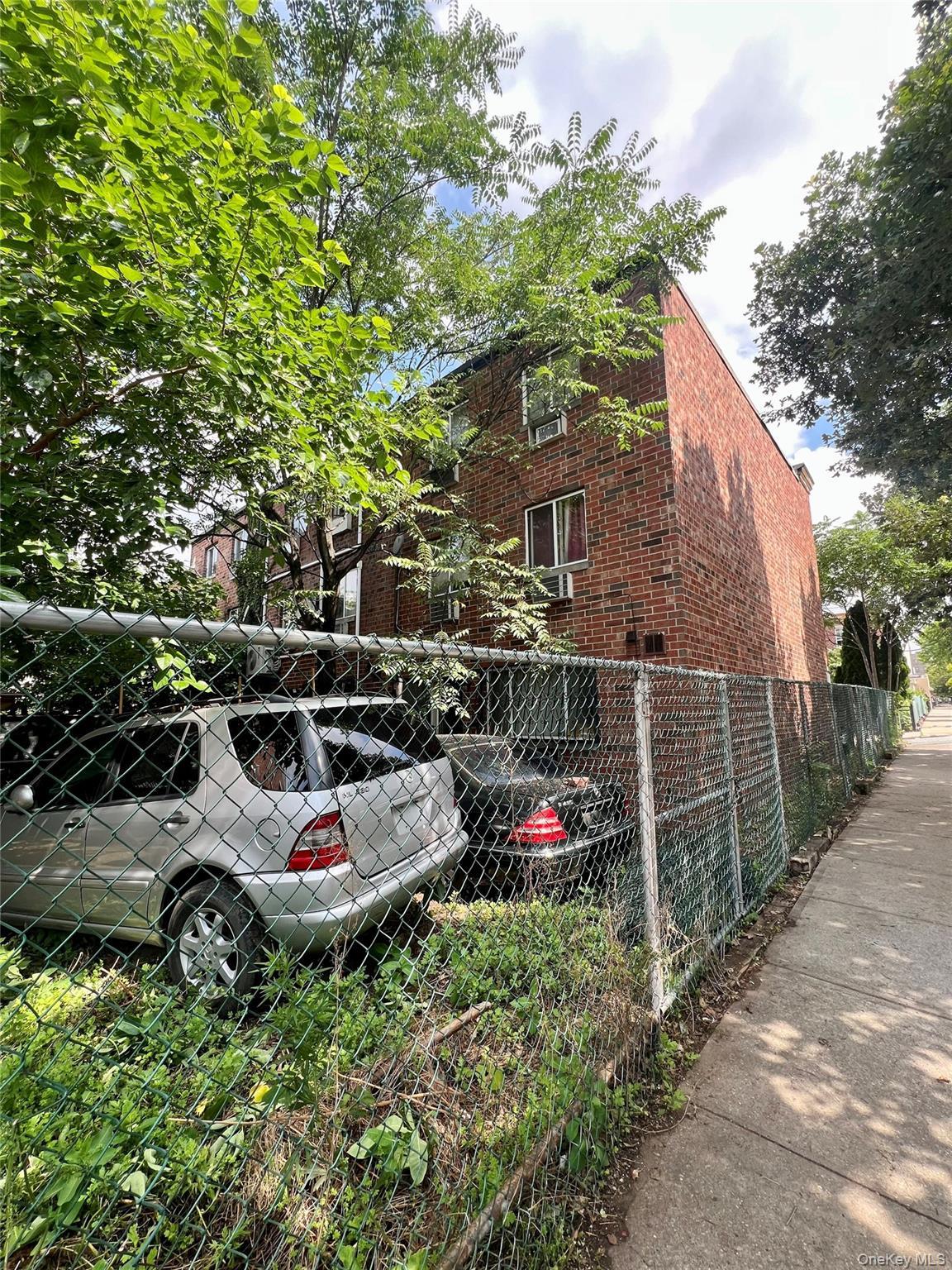 Single Family E 179th Street Bronx, NY 10457, MLS-1019354-3