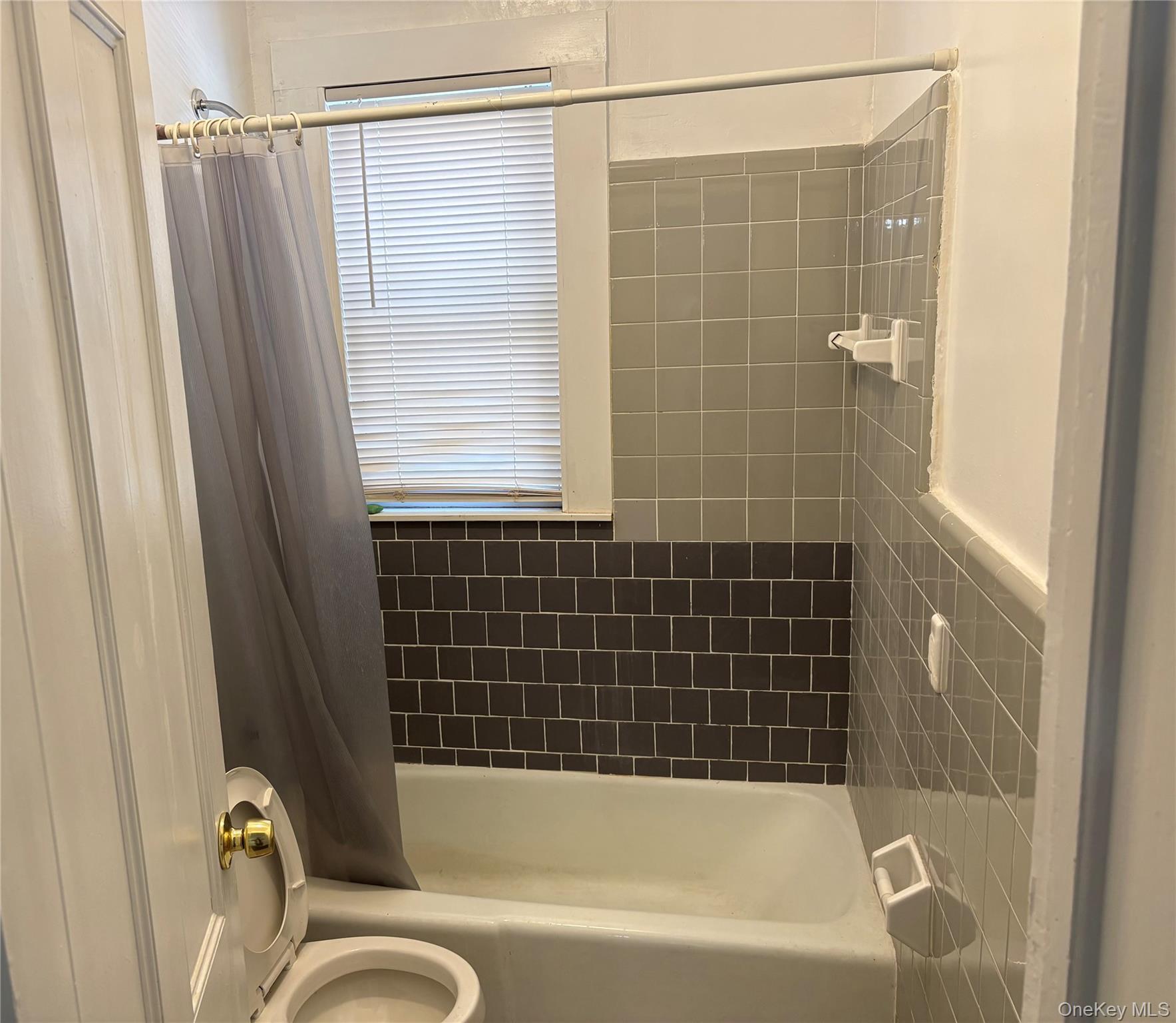 Single Family N Clinton Street Dutchess County, NY 12601, MLS-1019365-22