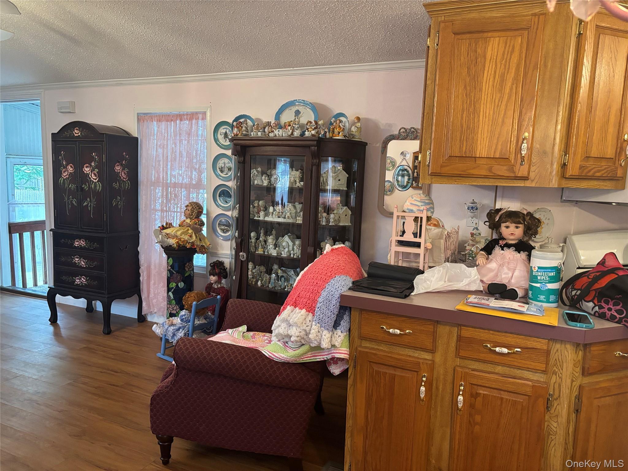 Single Family Old Country Road Suffolk County, NY 11901, MLS-1019381-13