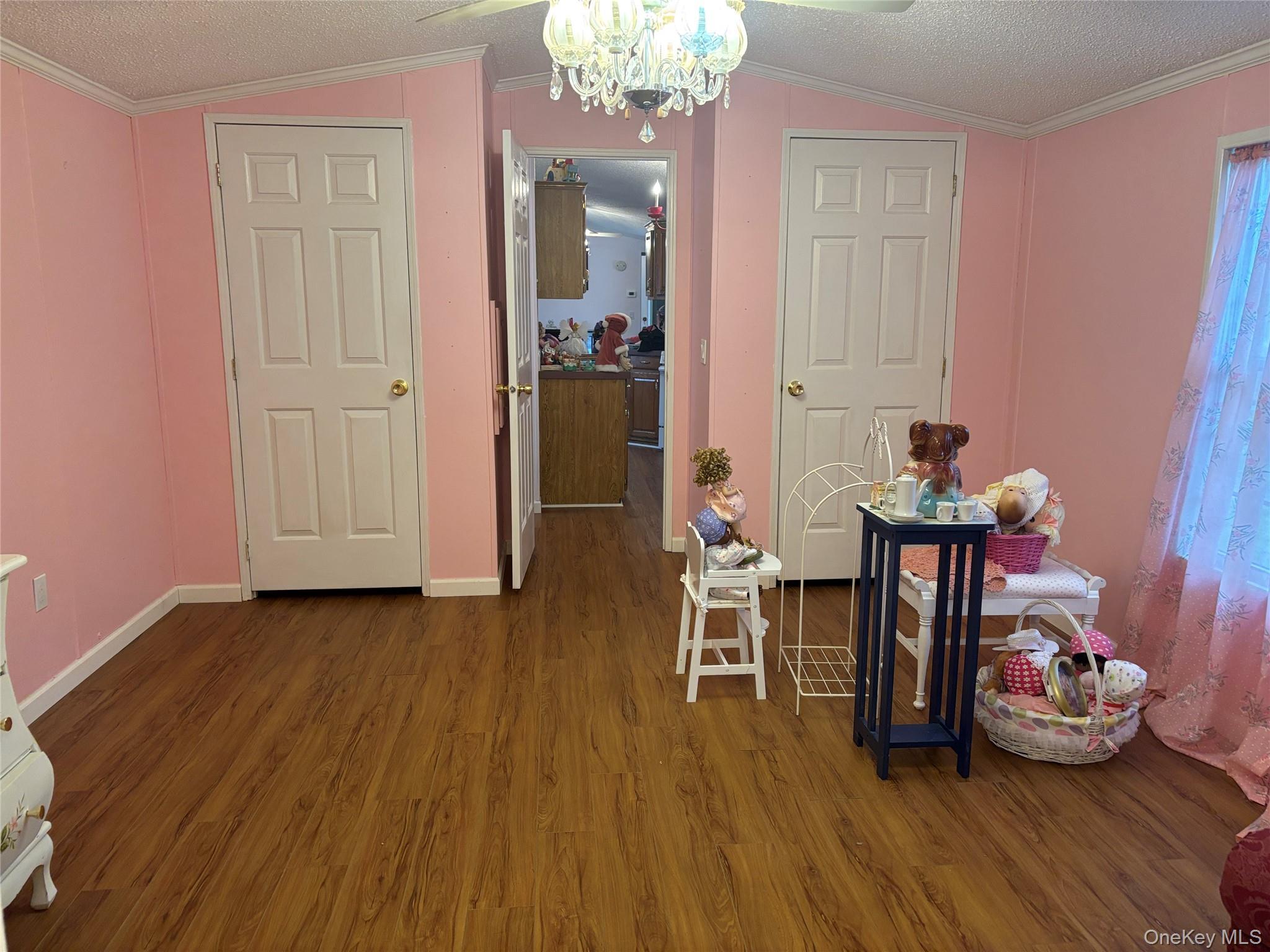 Single Family Old Country Road Suffolk County, NY 11901, MLS-1019381-17