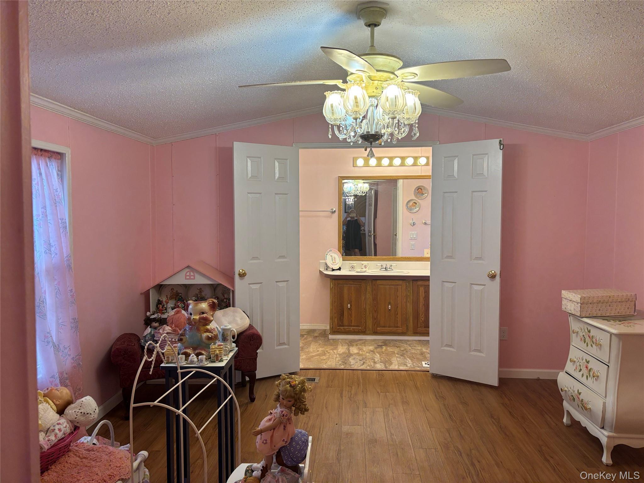 Single Family Old Country Road Suffolk County, NY 11901, MLS-1019381-24
