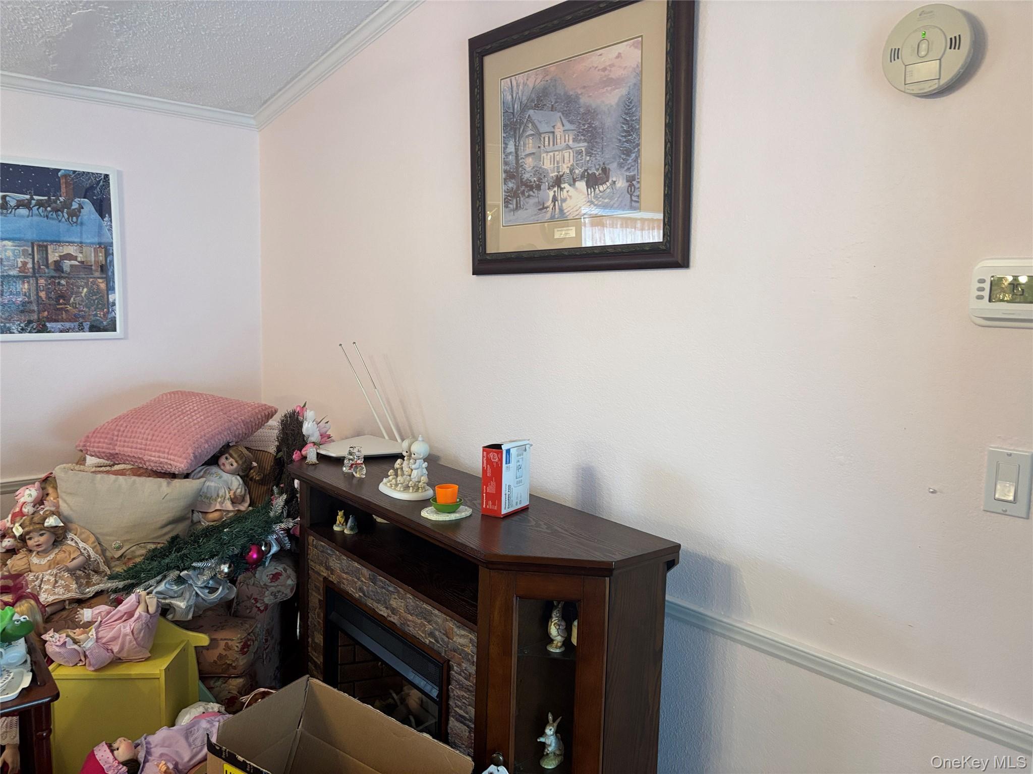Single Family Old Country Road Suffolk County, NY 11901, MLS-1019381-7