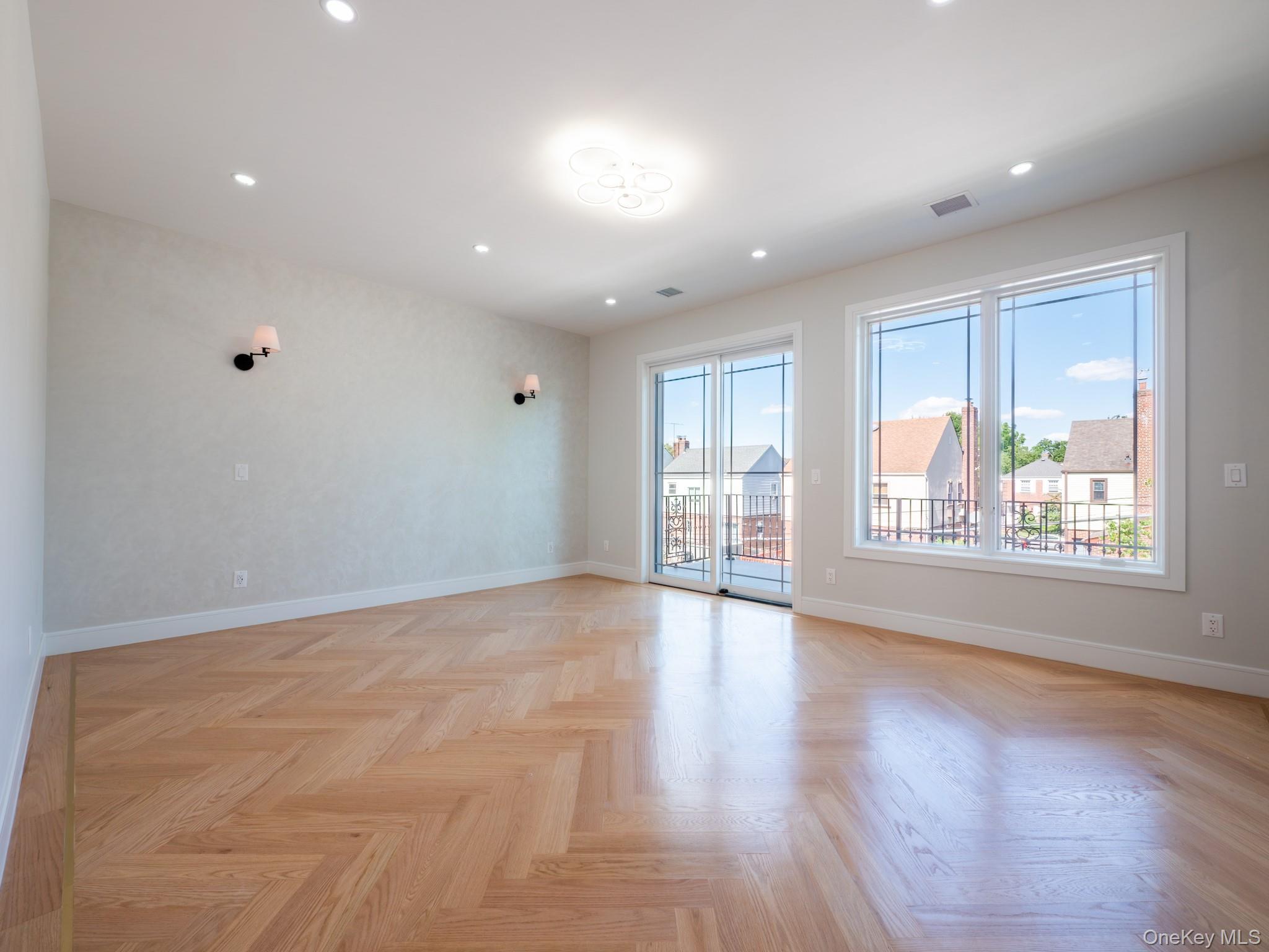 Single Family 173rd Street Queens, NY 11366, MLS-1019386-22