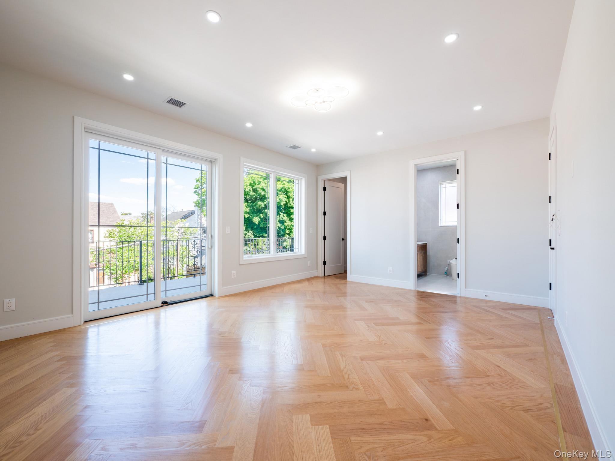 Single Family 173rd Street Queens, NY 11366, MLS-1019386-24