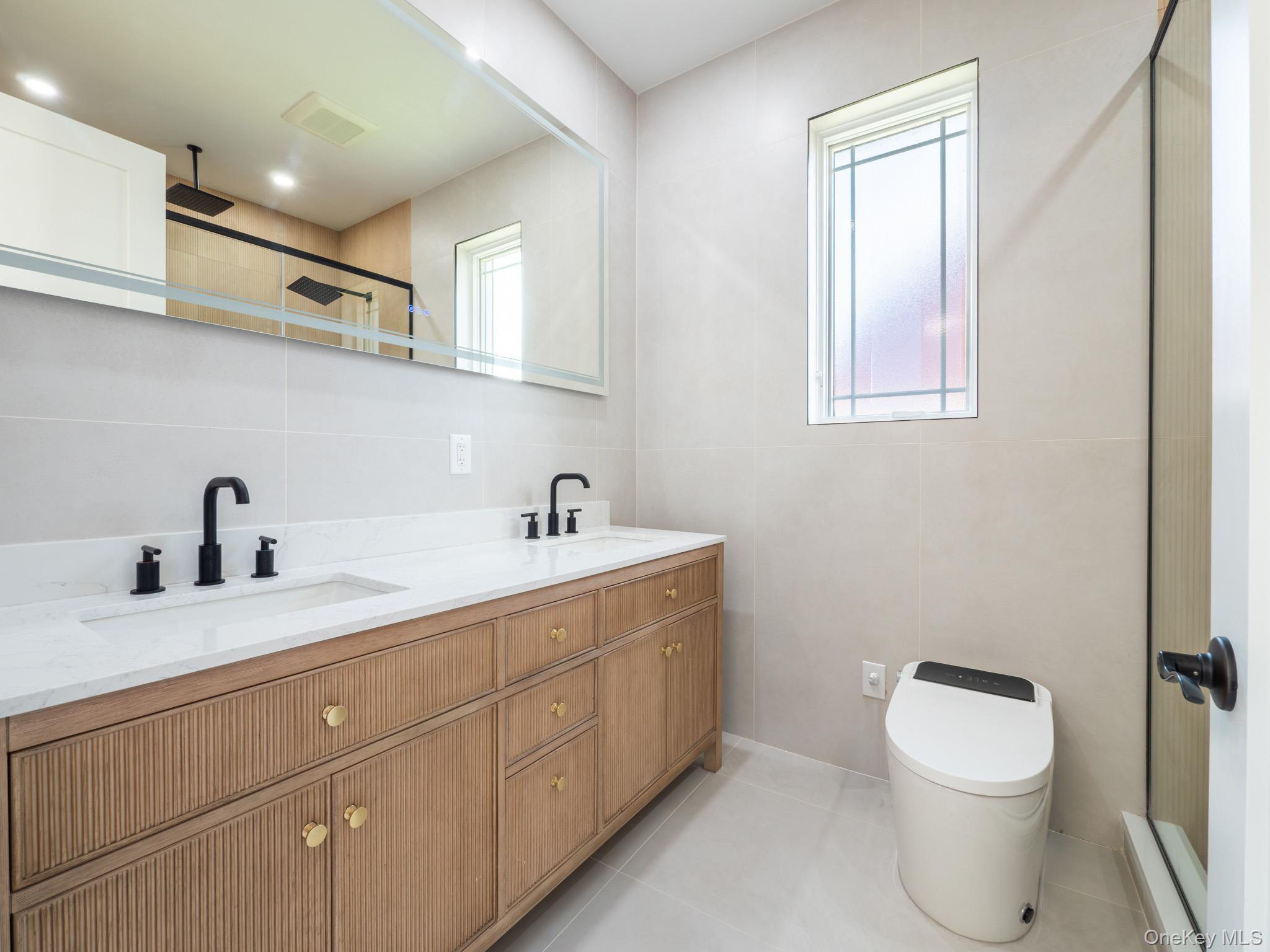 Single Family 173rd Street Queens, NY 11366, MLS-1019386-26