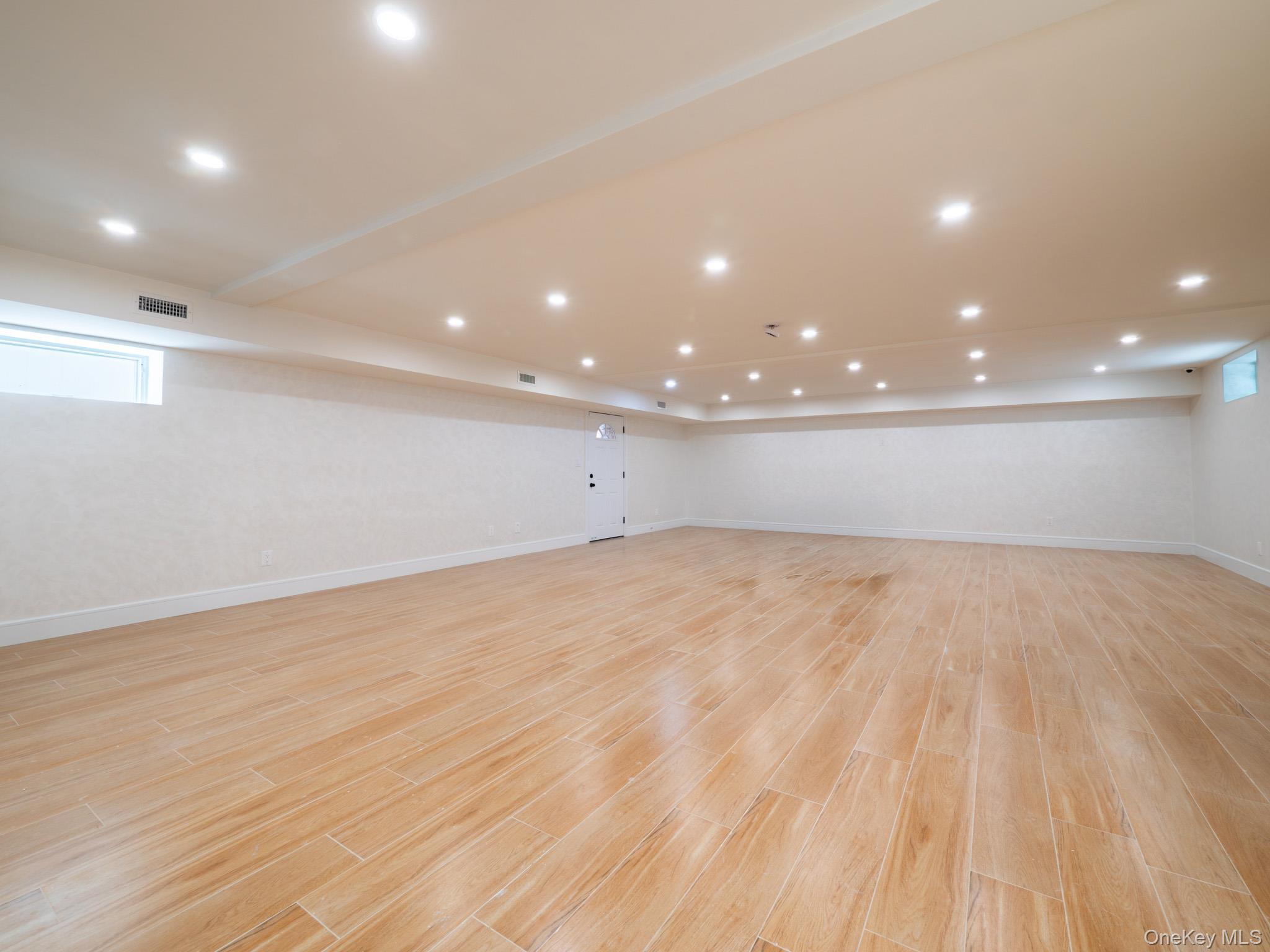 Single Family 173rd Street Queens, NY 11366, MLS-1019386-29