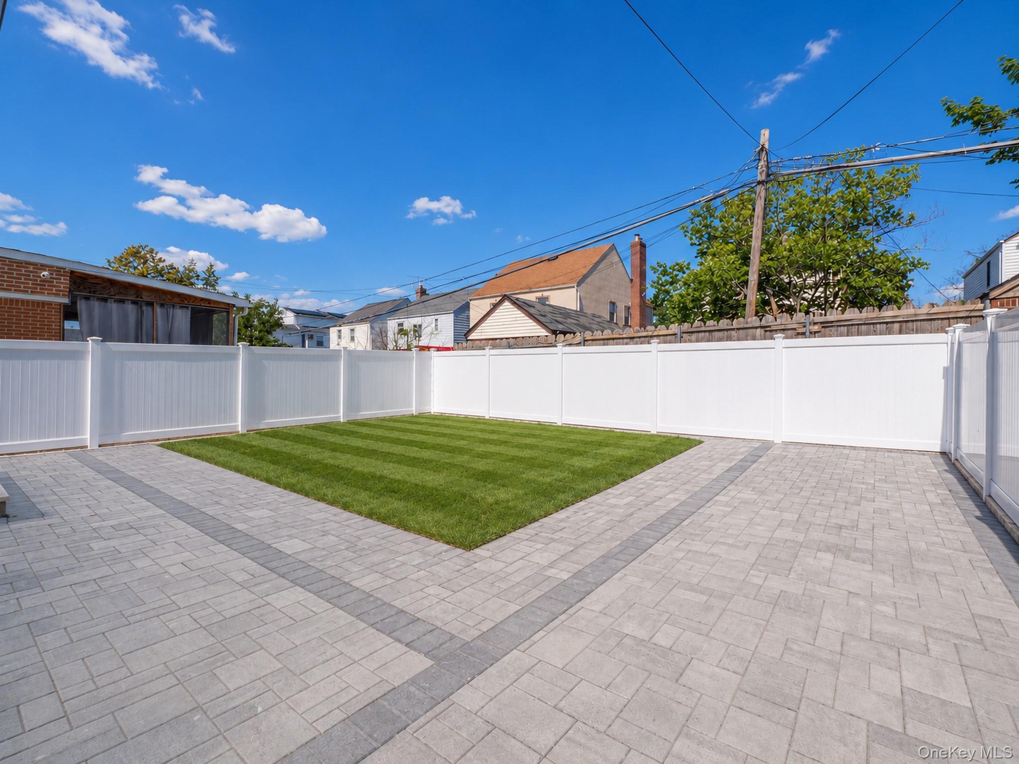 Single Family 173rd Street Queens, NY 11366, MLS-1019386-36