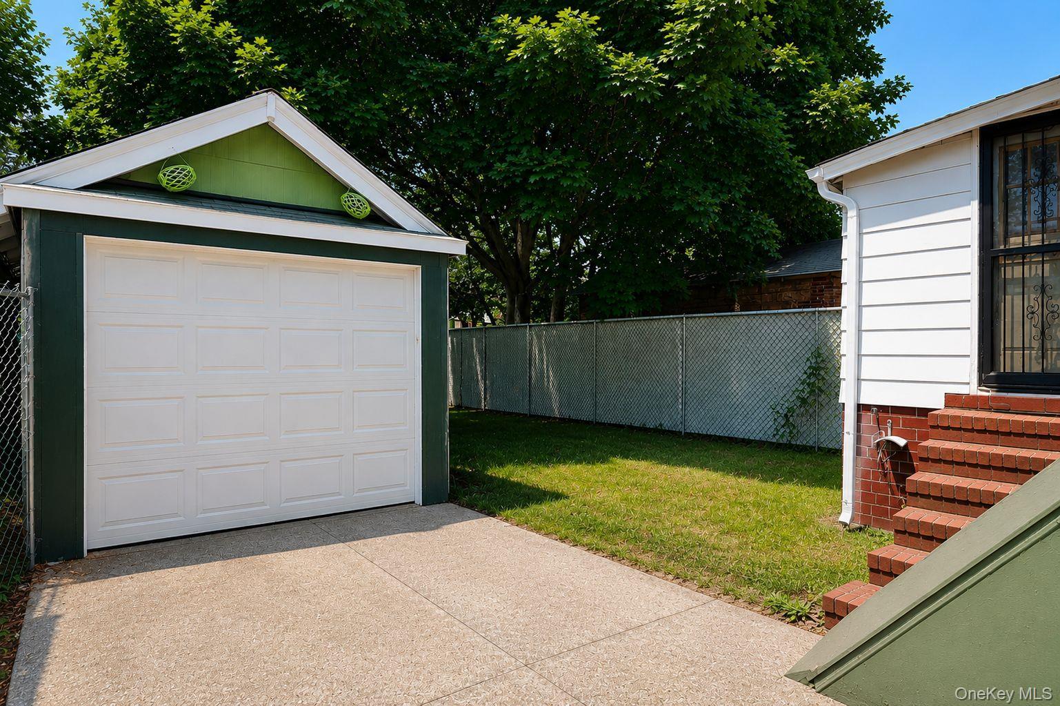 Single Family 87 Street Queens, NY 11421, MLS-1019423-31