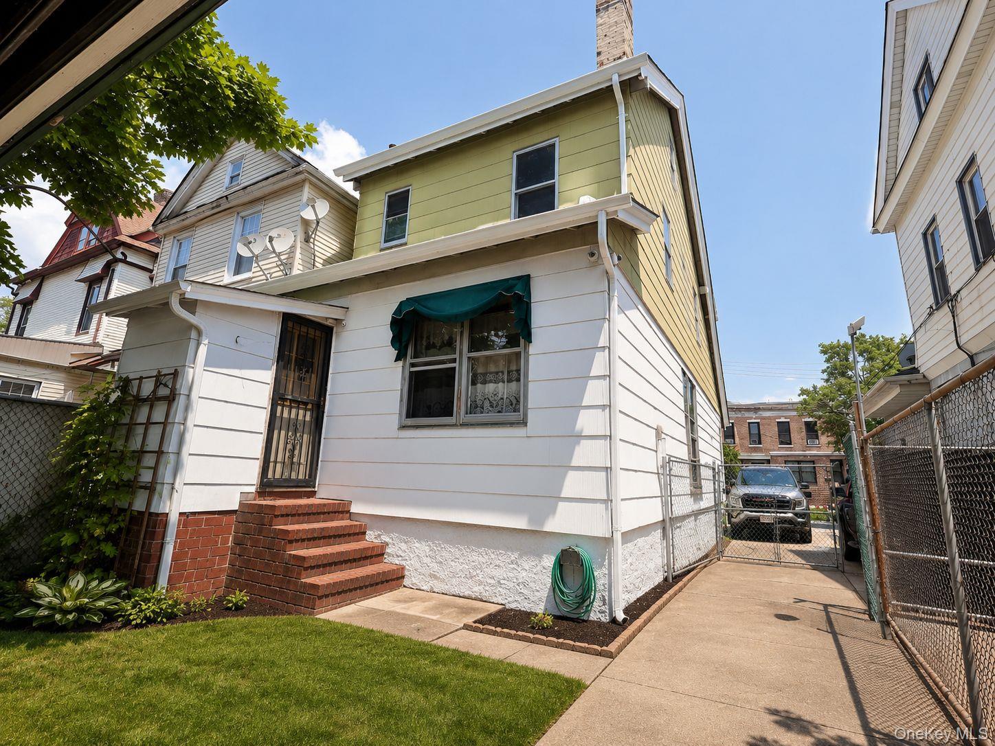 Single Family 87 Street Queens, NY 11421, MLS-1019423-36