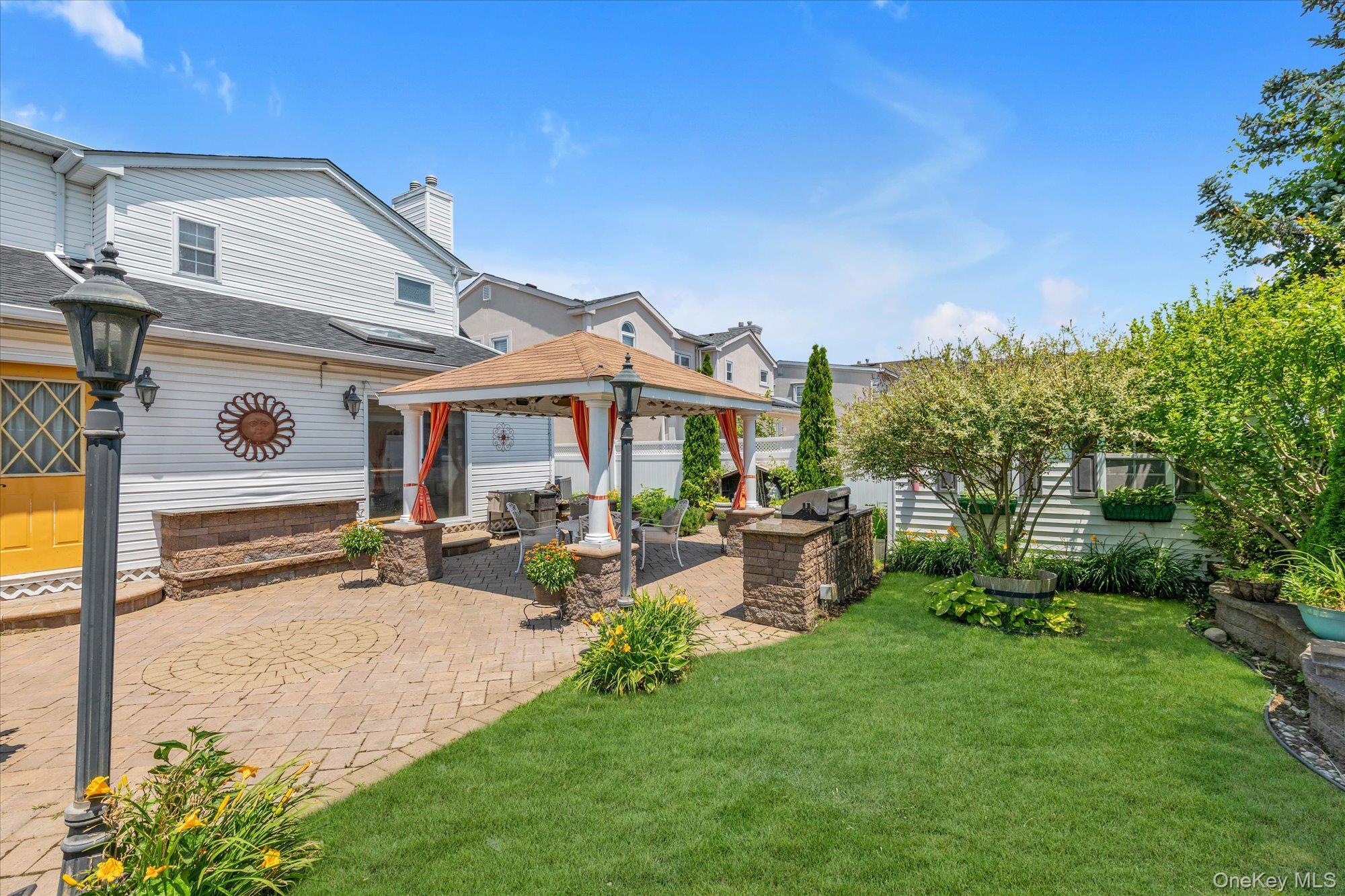 Single Family 11th Street Nassau County, NY 11516, MLS-1019430-24