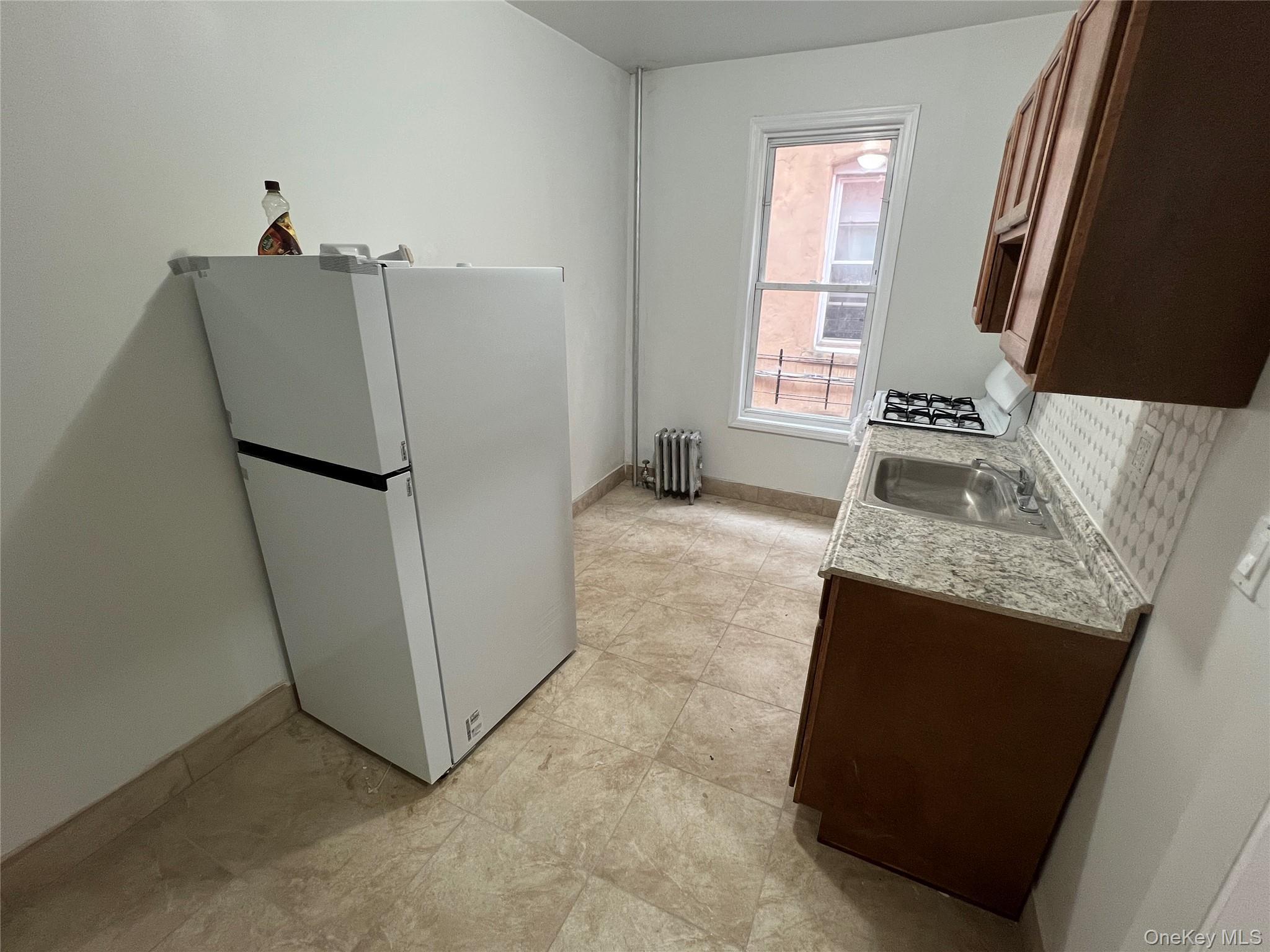 Single Family Stratford Avenue Bronx, NY 10472, MLS-1019449-13