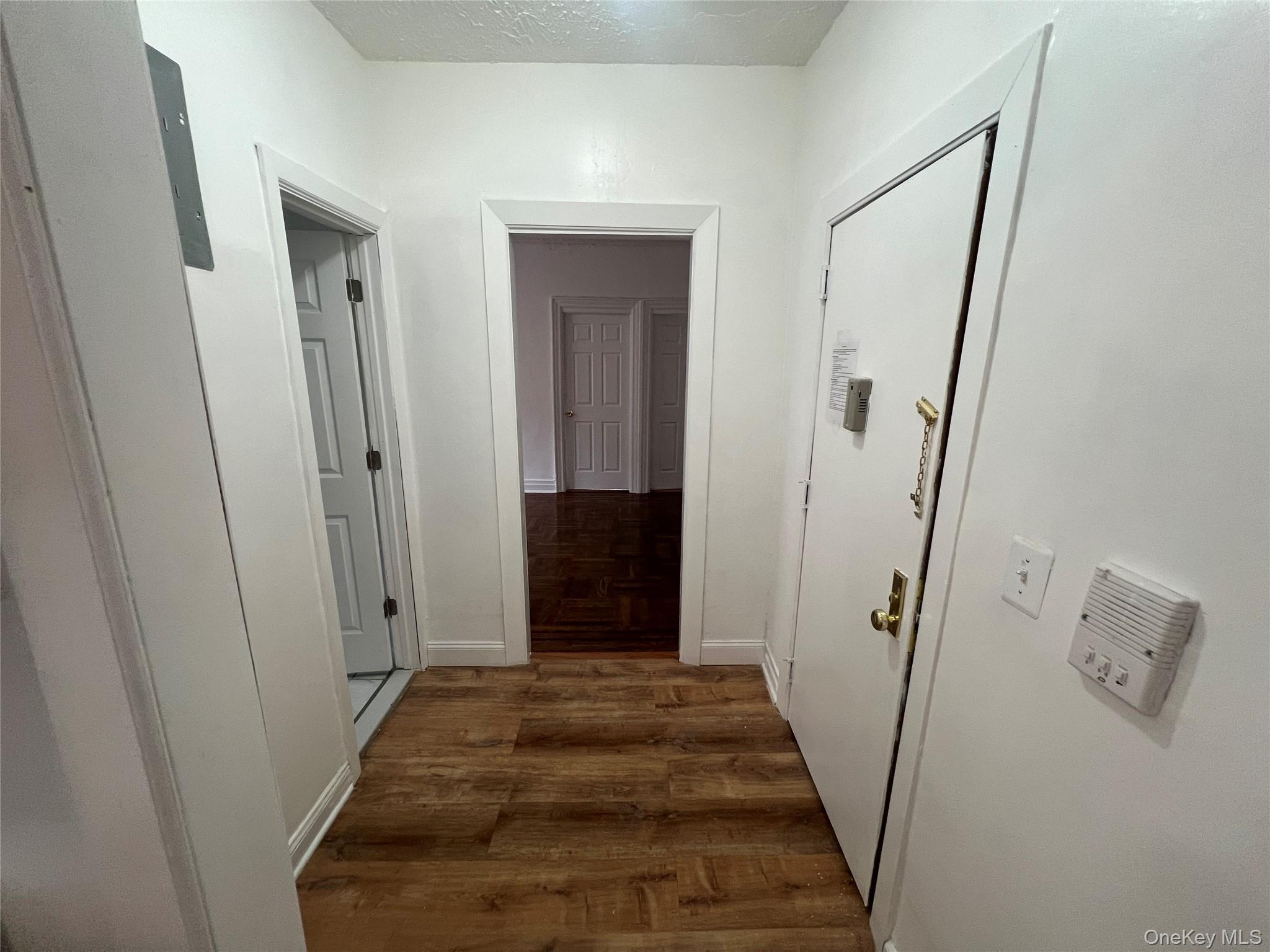 Single Family Stratford Avenue Bronx, NY 10472, MLS-1019449-17