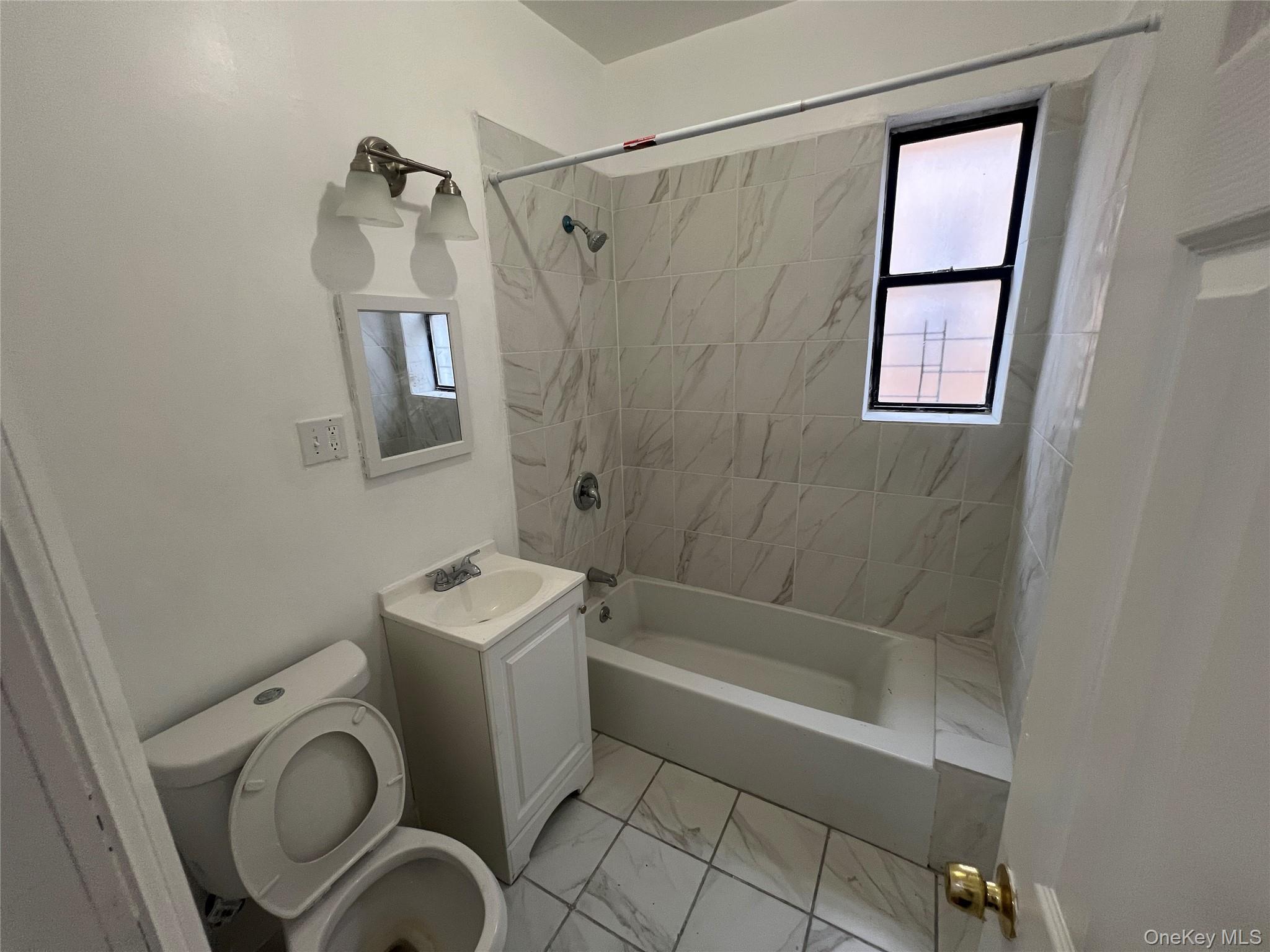 Single Family Stratford Avenue Bronx, NY 10472, MLS-1019449-21