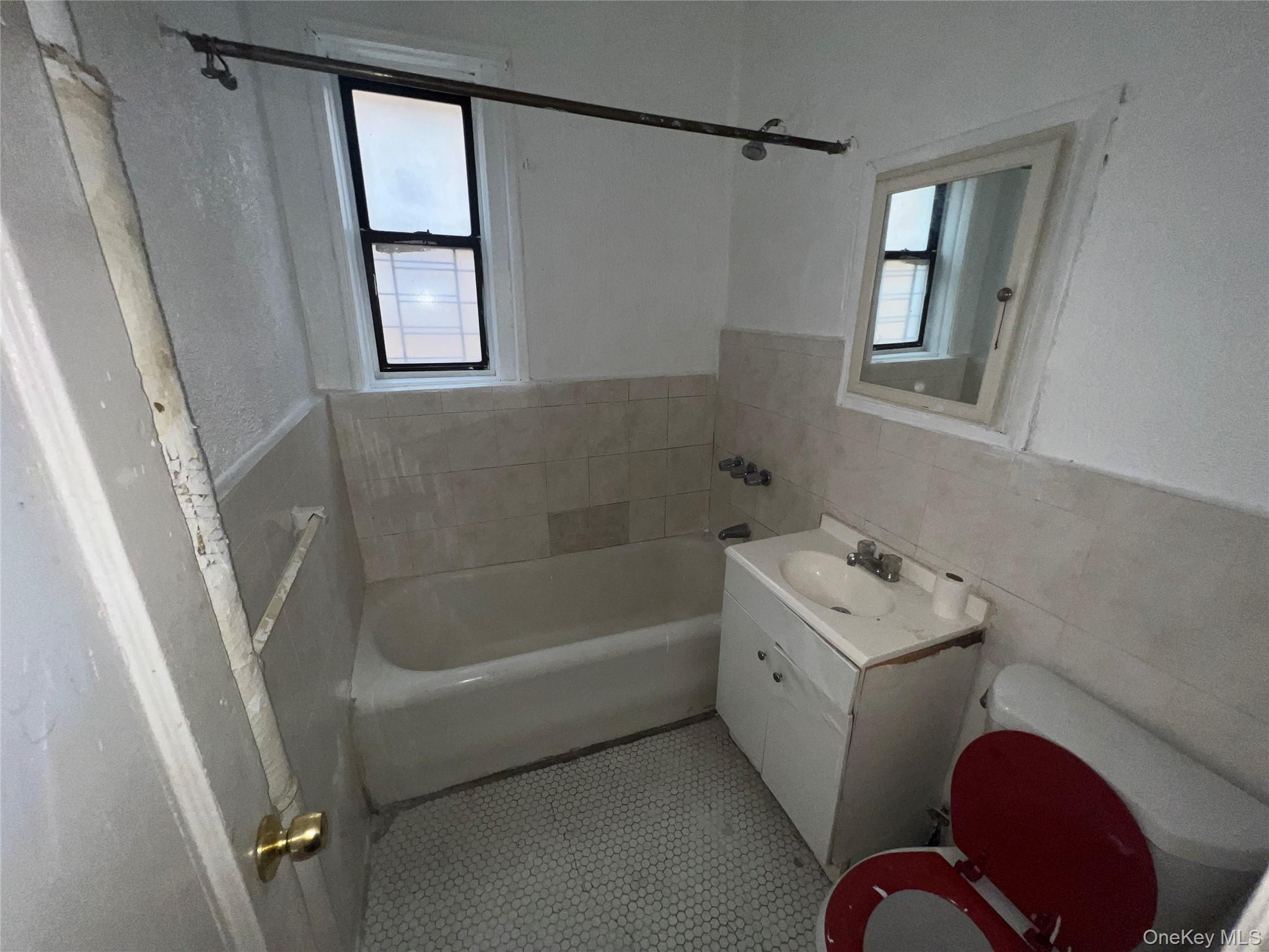 Single Family Stratford Avenue Bronx, NY 10472, MLS-1019449-33