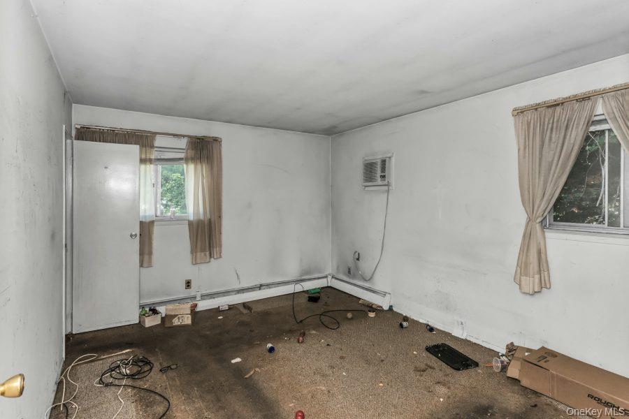 Single Family Redwood Lane  Nassau County, NY 11762, MLS-1019470-4
