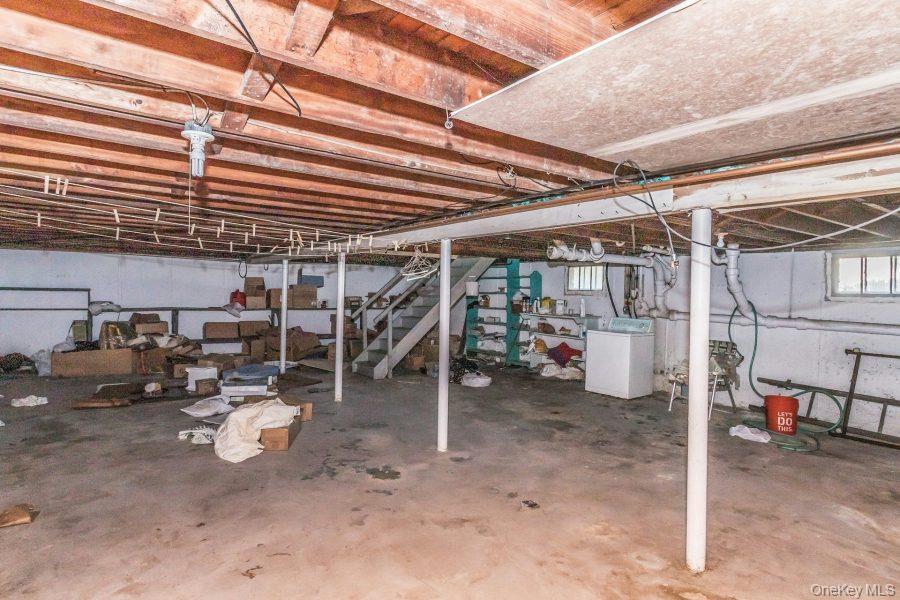 Single Family Redwood Lane  Nassau County, NY 11762, MLS-1019470-5