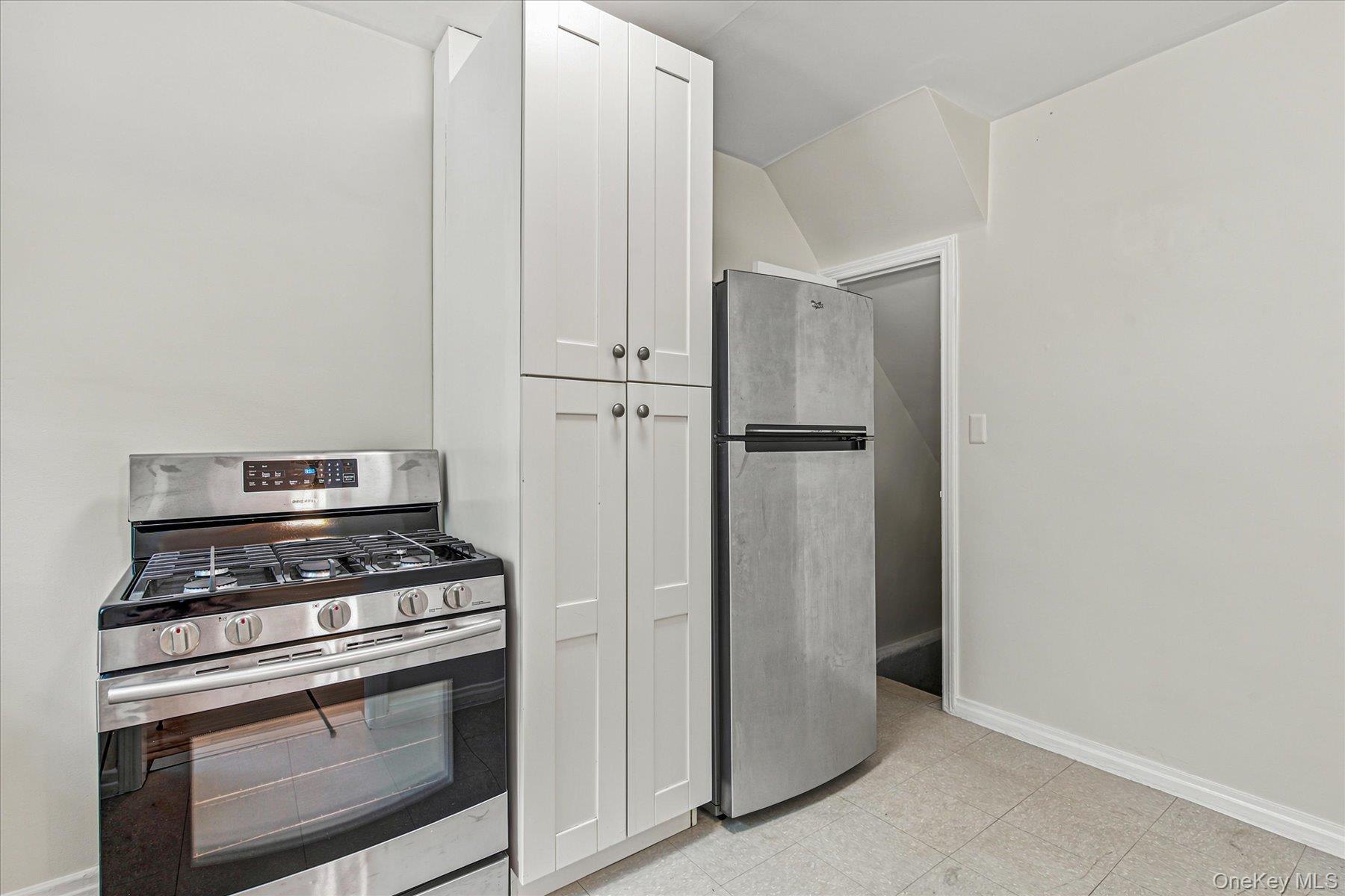 Single Family 26th Street Queens, NY 11105, MLS-1019485-10