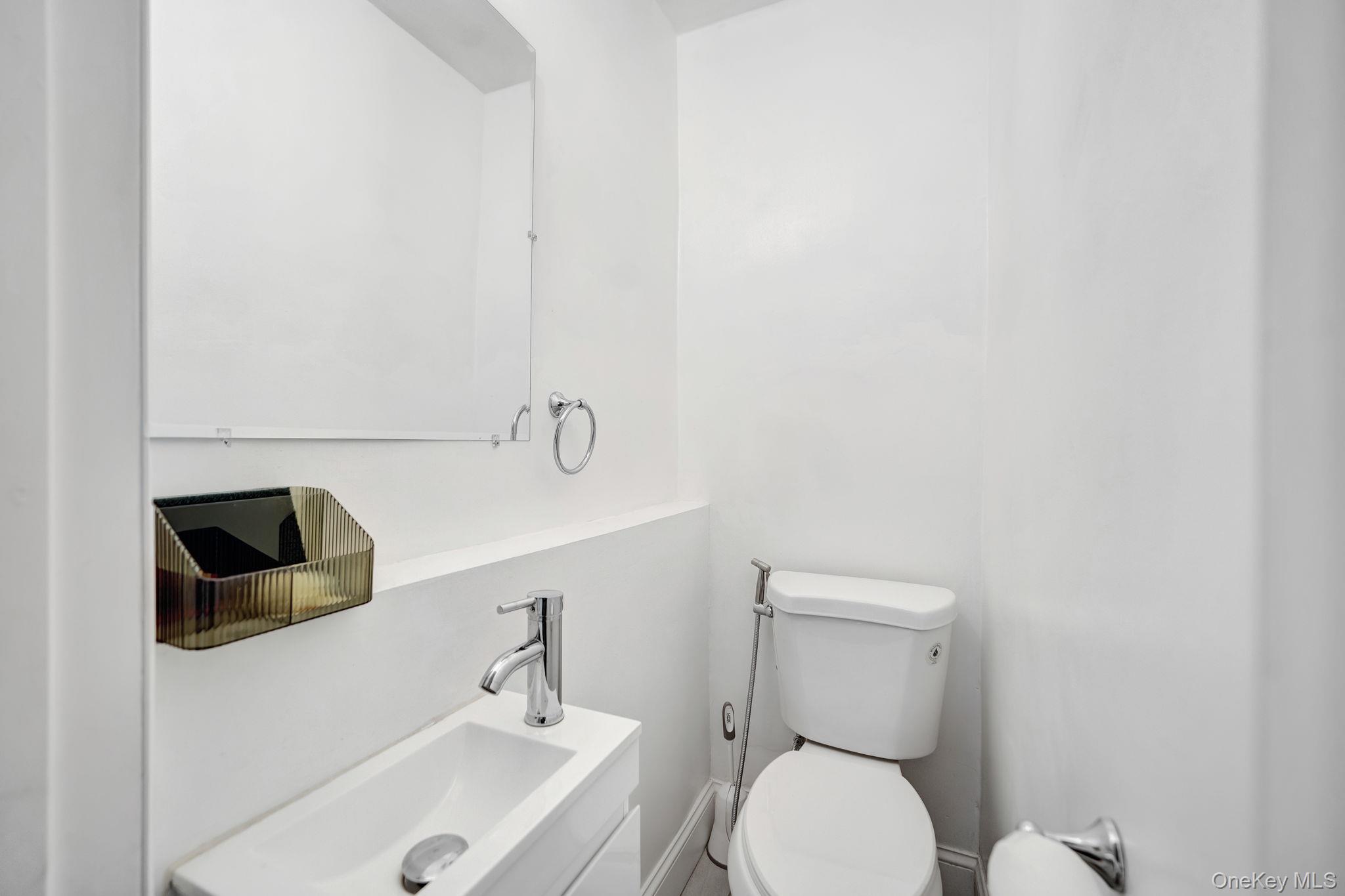 Single Family Chatterton Avenue Bronx, NY 10472, MLS-1019492-12