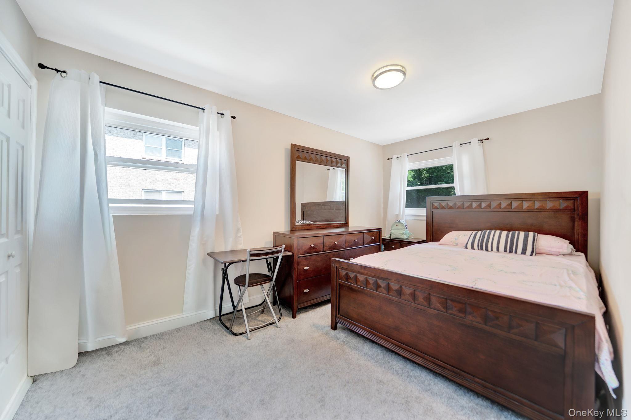 Single Family Chatterton Avenue Bronx, NY 10472, MLS-1019492-17