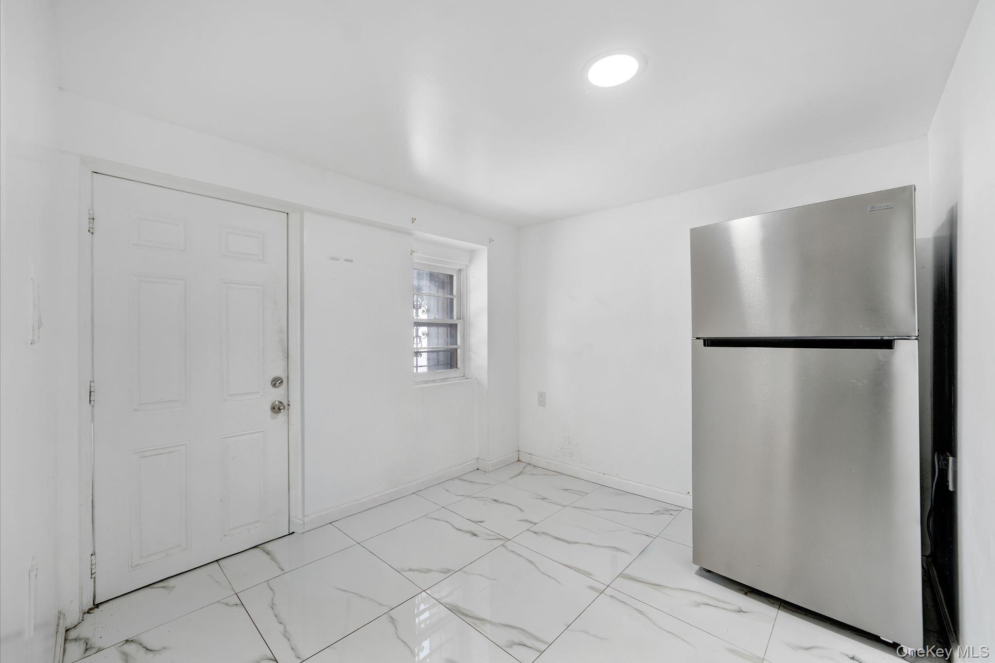 Single Family Chatterton Avenue Bronx, NY 10472, MLS-1019492-22