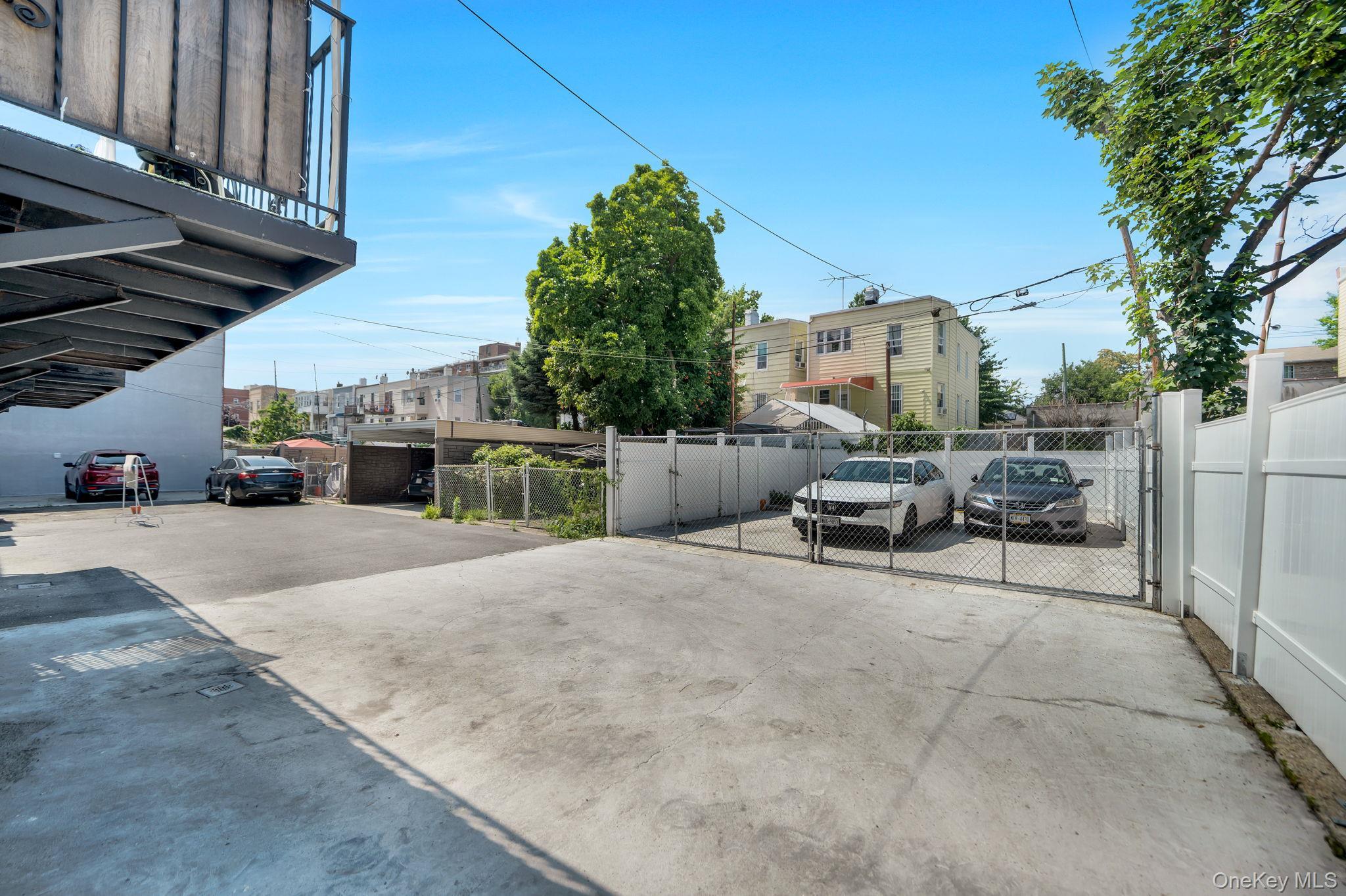 Single Family Chatterton Avenue Bronx, NY 10472, MLS-1019492-29