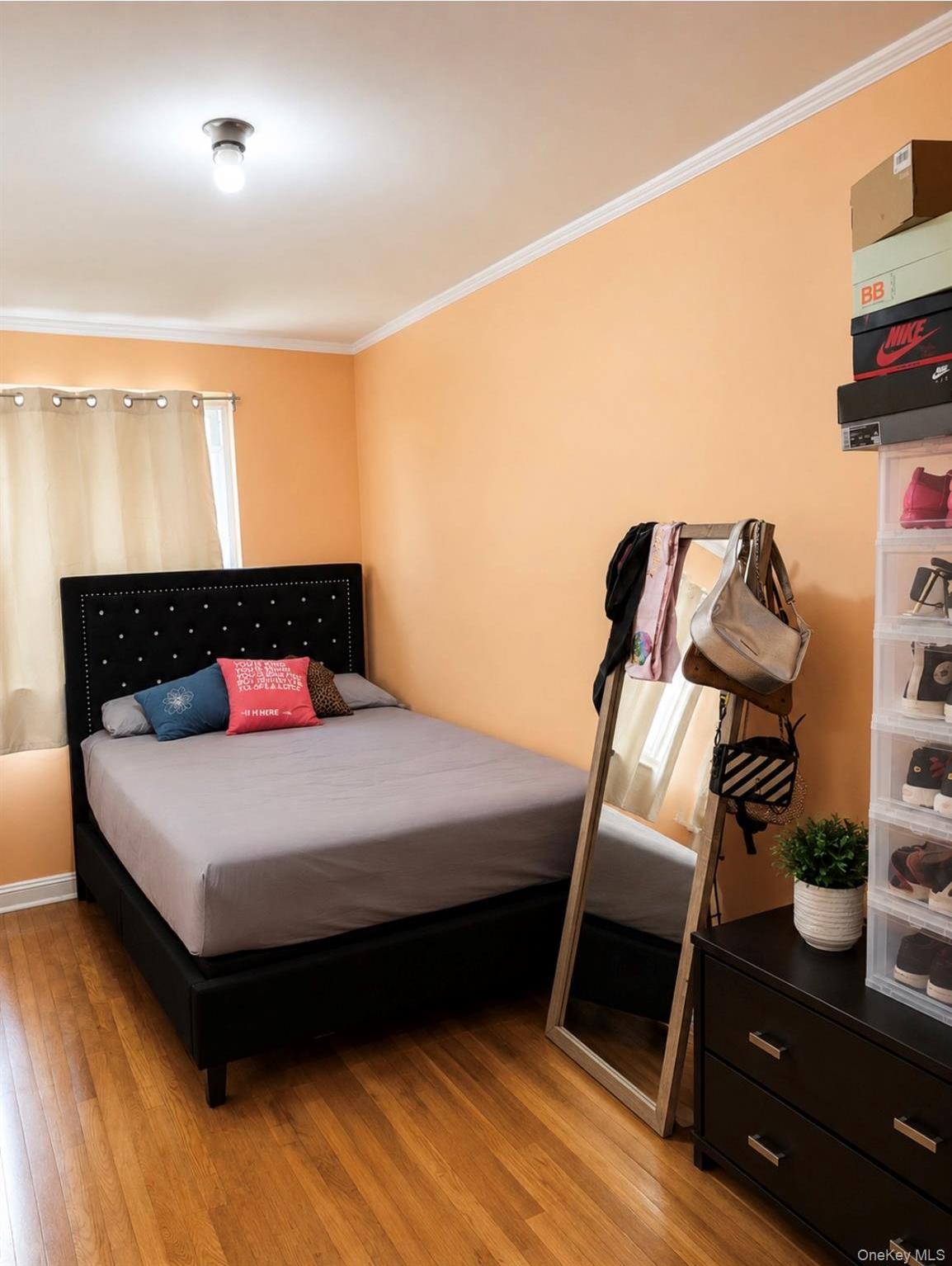 Single Family Matilda Avenue Bronx, NY 10470, MLS-1019504-16