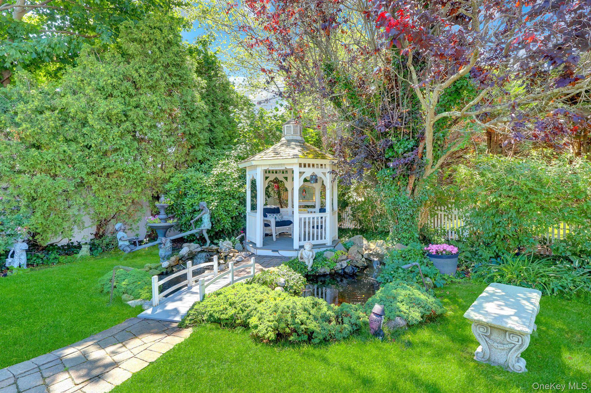 Single Family Shadybrook Lane Suffolk County, NY 11795, MLS-1019534-36
