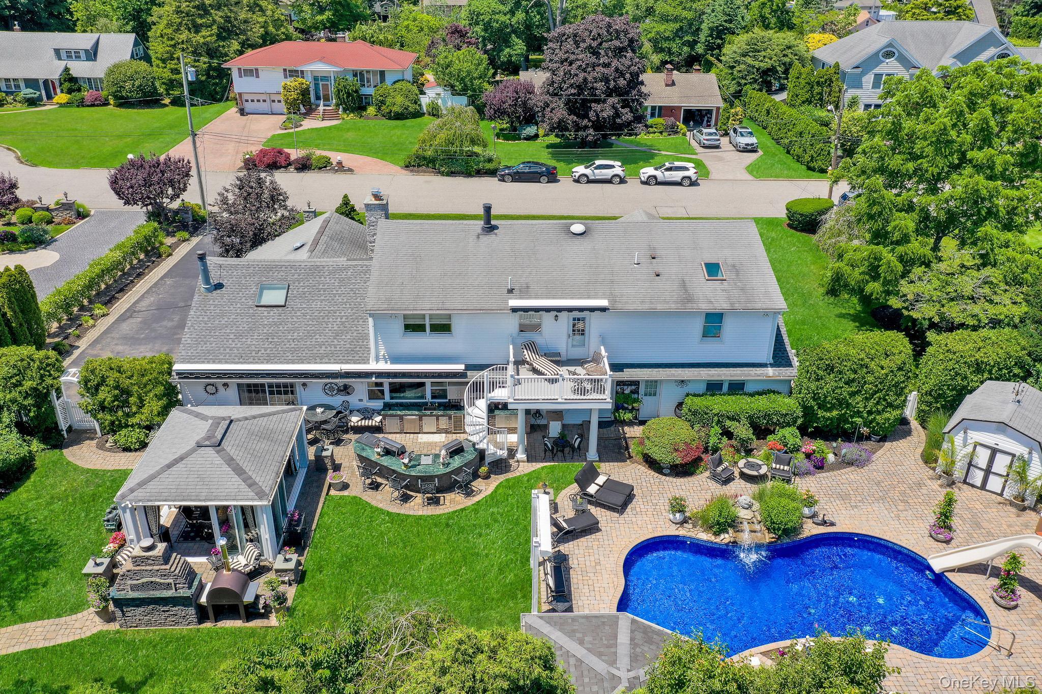 Single Family Shadybrook Lane Suffolk County, NY 11795, MLS-1019534-4