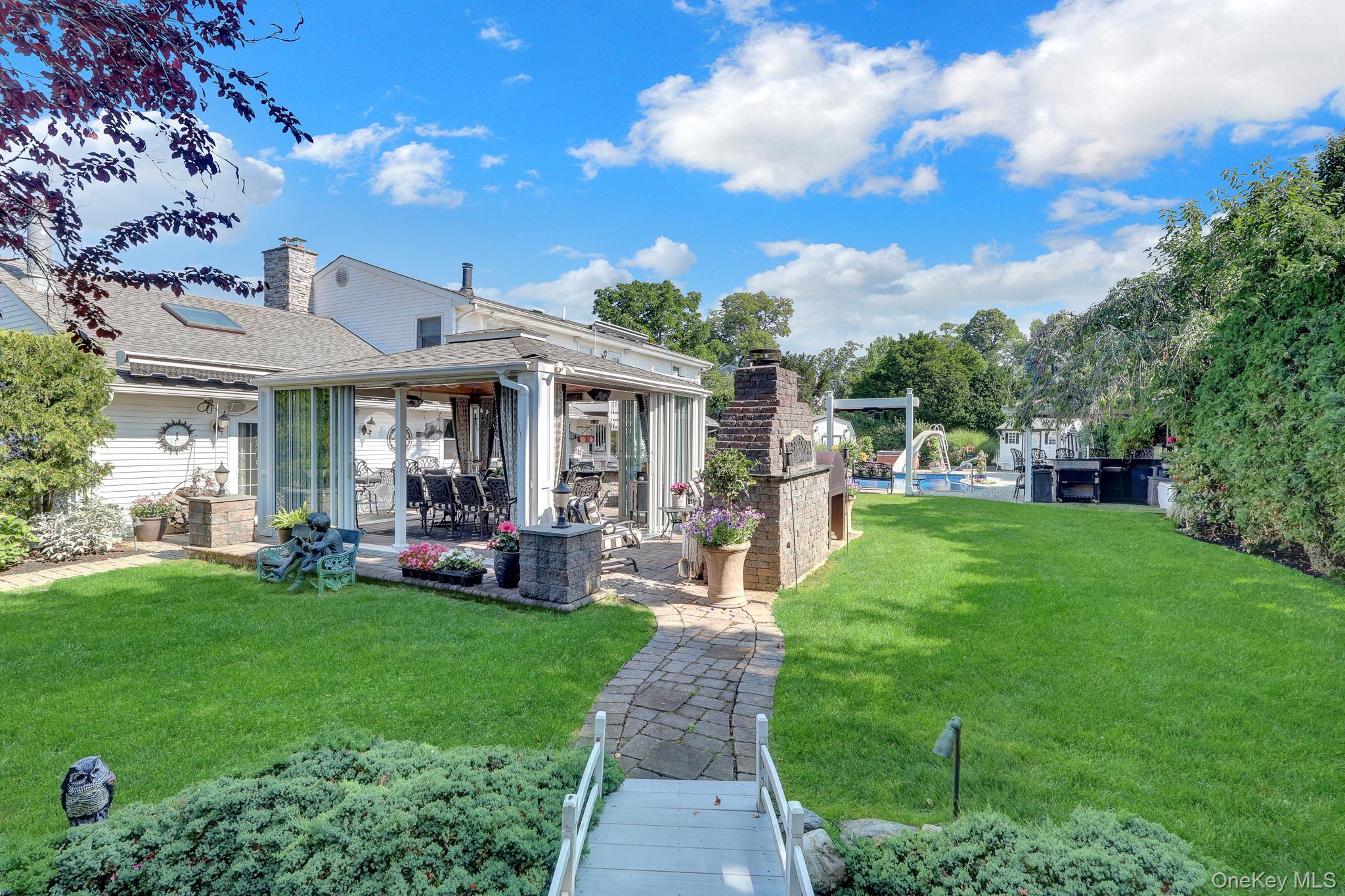 Single Family Shadybrook Lane Suffolk County, NY 11795, MLS-1019534-41