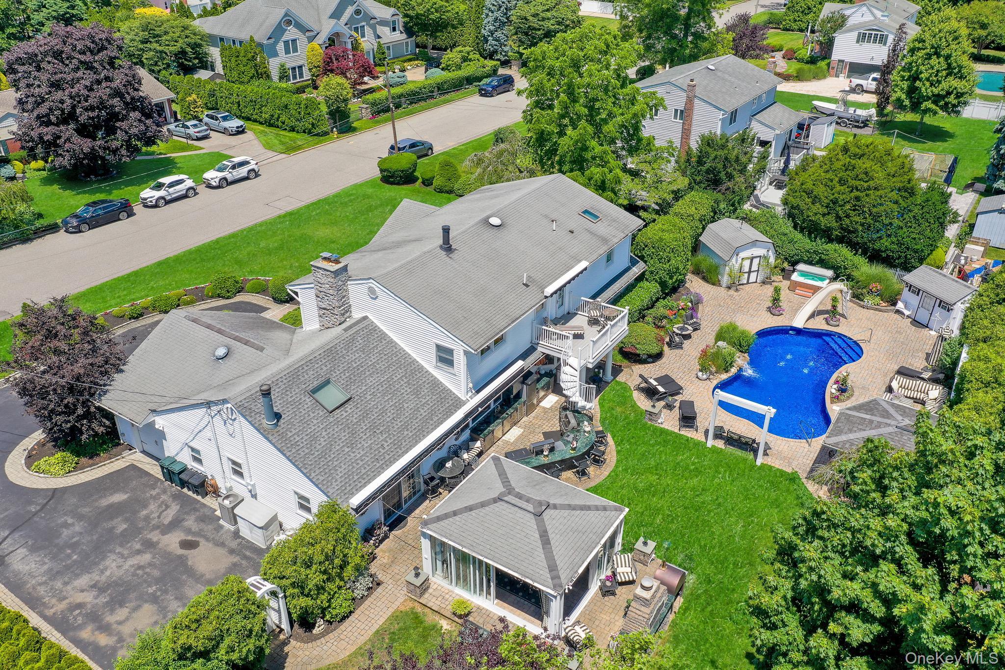 Single Family Shadybrook Lane Suffolk County, NY 11795, MLS-1019534-44