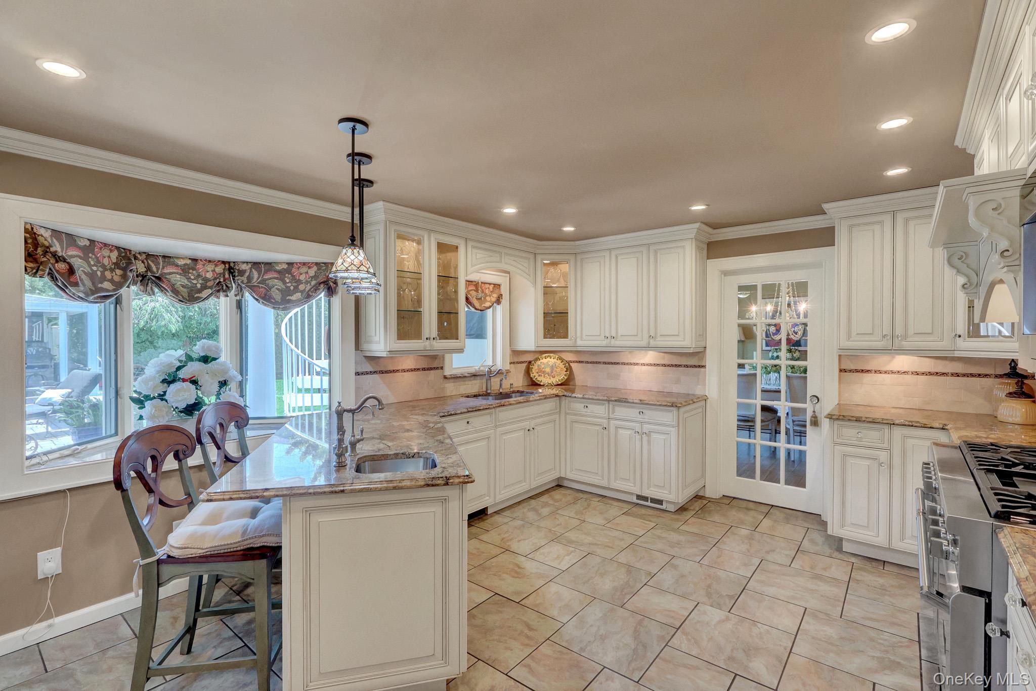 Single Family Shadybrook Lane Suffolk County, NY 11795, MLS-1019534-9