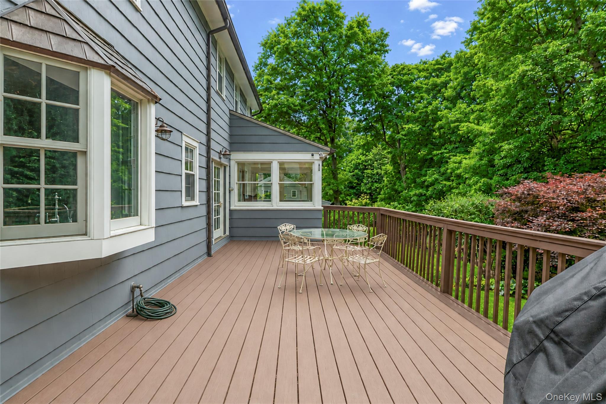 Single Family Douglas Place Westchester County, NY 10552, MLS-1019544-18