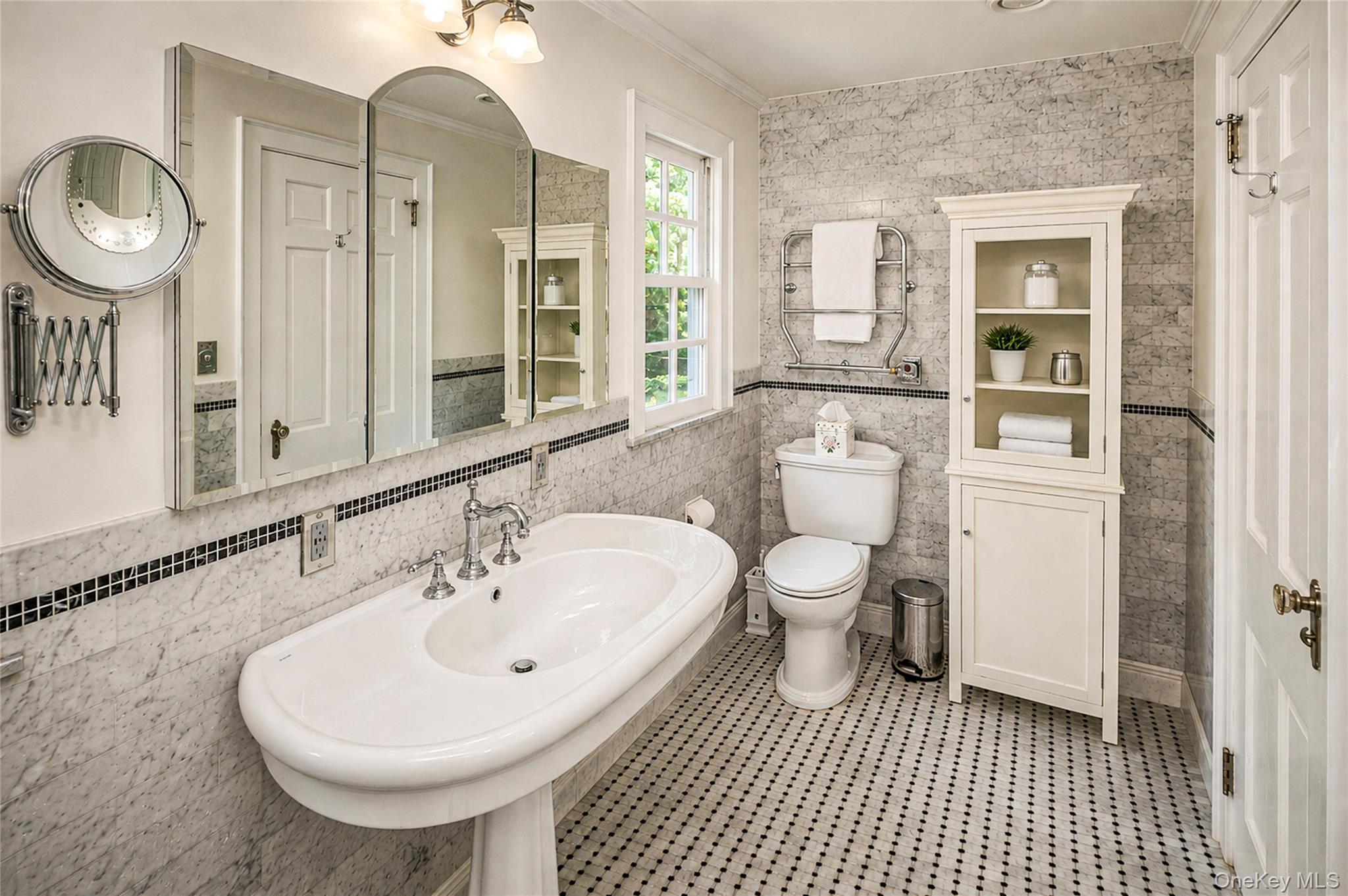 Single Family Douglas Place Westchester County, NY 10552, MLS-1019544-22