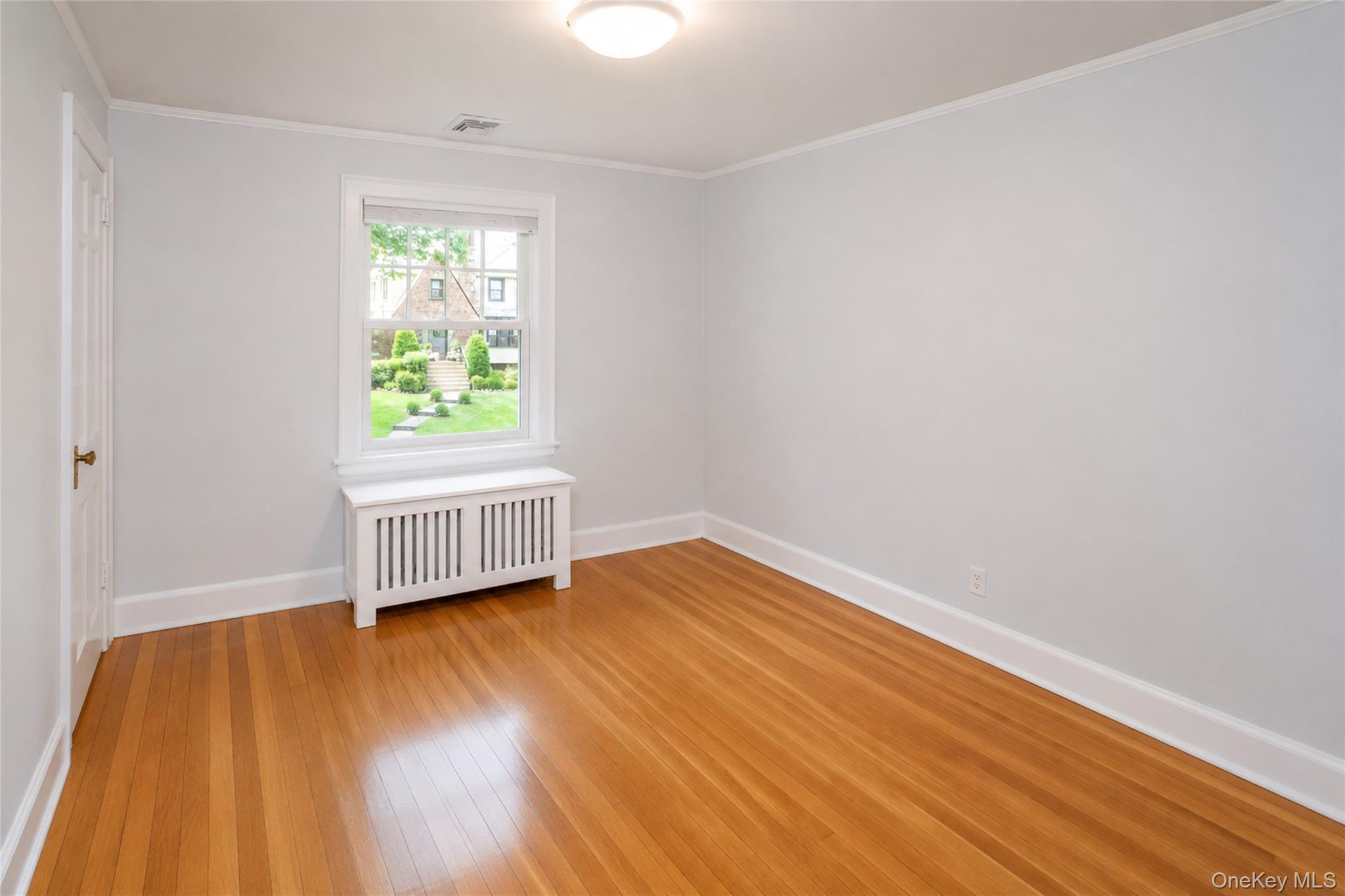 Single Family Douglas Place Westchester County, NY 10552, MLS-1019544-26