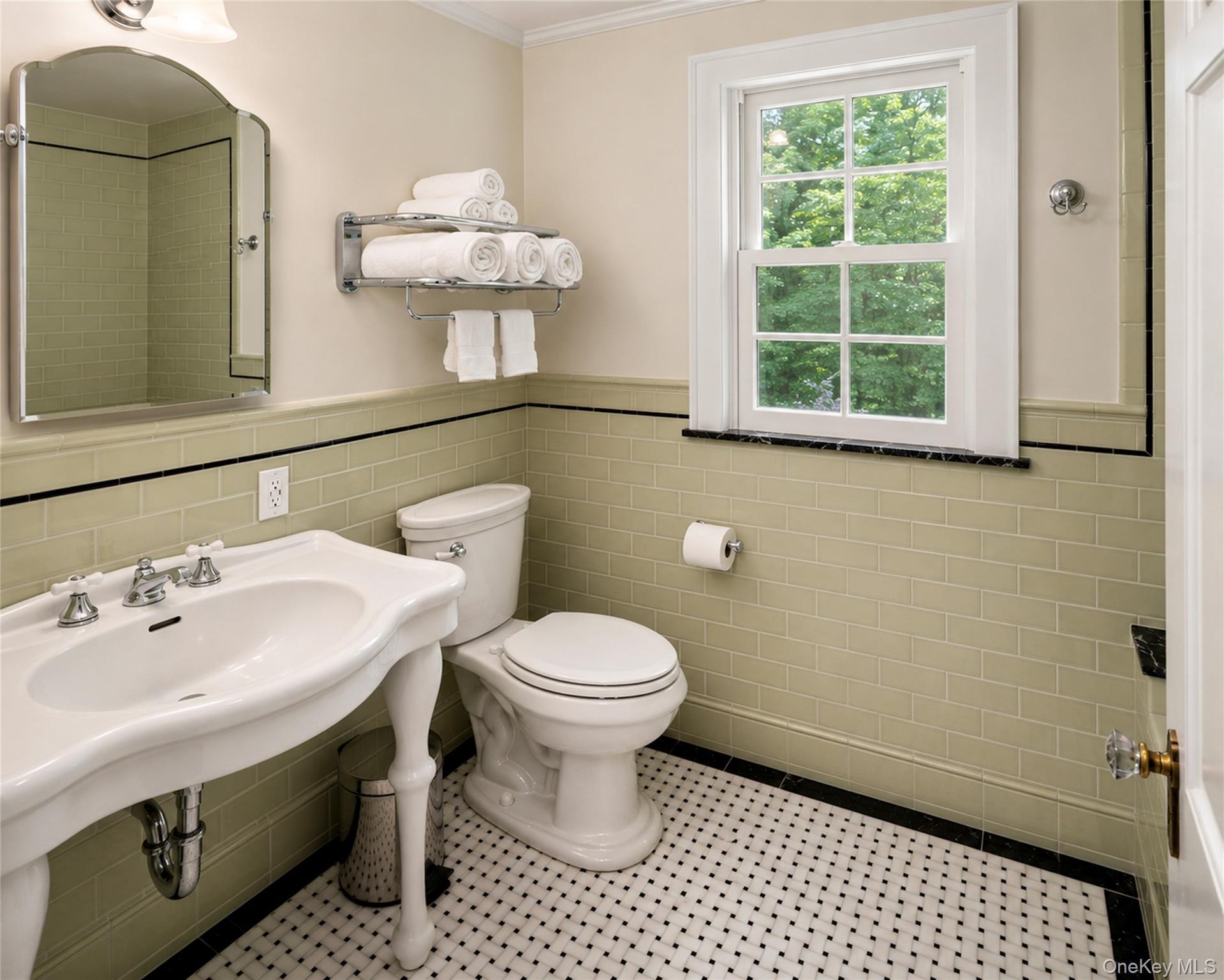 Single Family Douglas Place Westchester County, NY 10552, MLS-1019544-27
