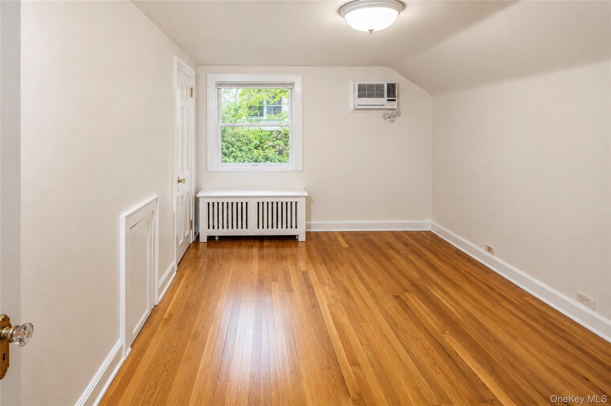 Single Family Douglas Place Westchester County, NY 10552, MLS-1019544-30