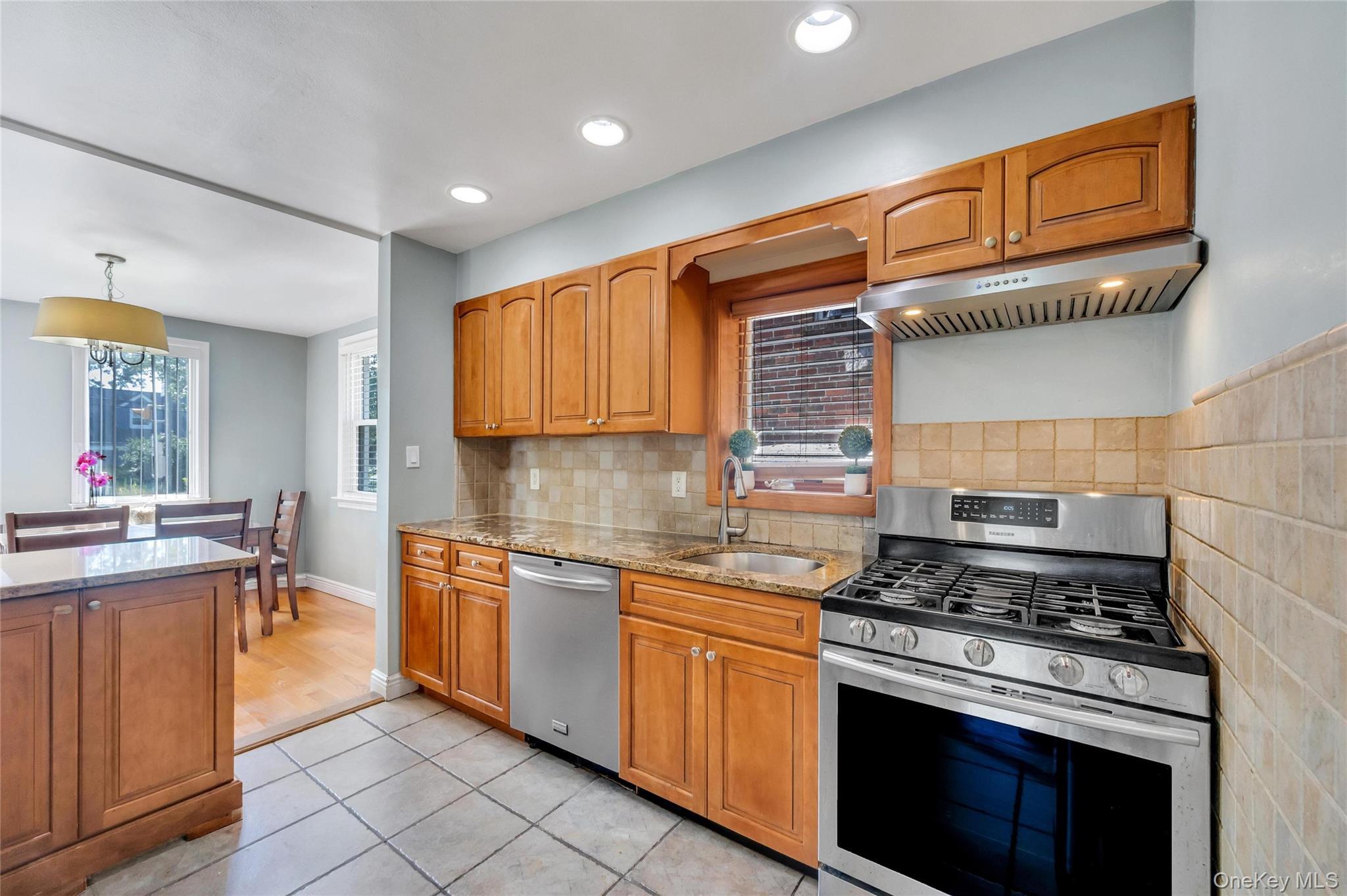 Single Family Rockaway Parkway Nassau County, NY 11580, MLS-1019546-2