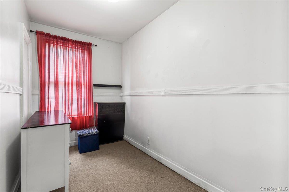 Single Family Wilder Avenue Bronx, NY 10466, MLS-1019555-10