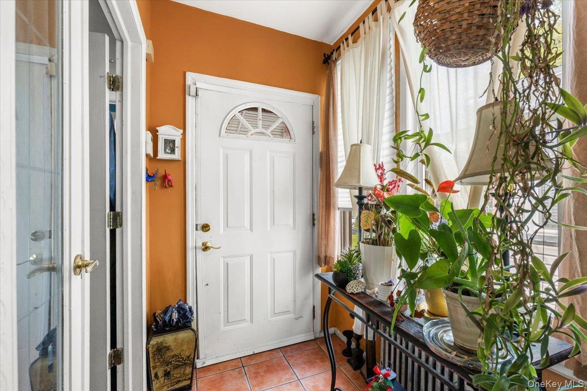 Single Family Wilder Avenue Bronx, NY 10466, MLS-1019555-3