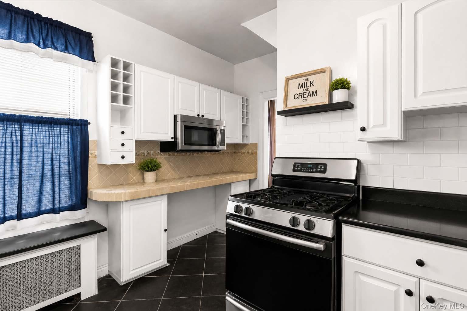 Single Family Wilder Avenue Bronx, NY 10466, MLS-1019555-6