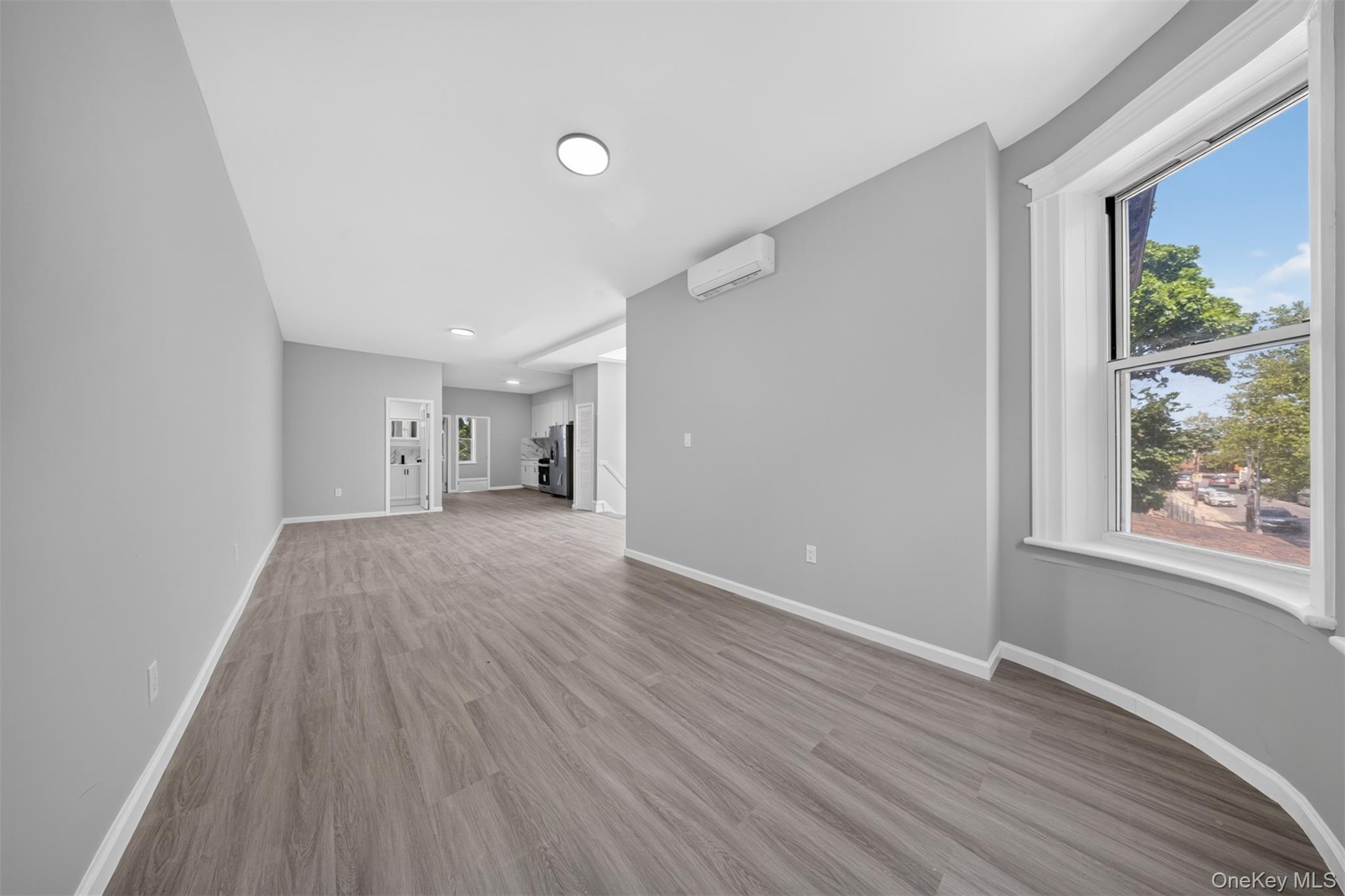 Single Family 77th Avenue Queens, NY 11385, MLS-1019559-18