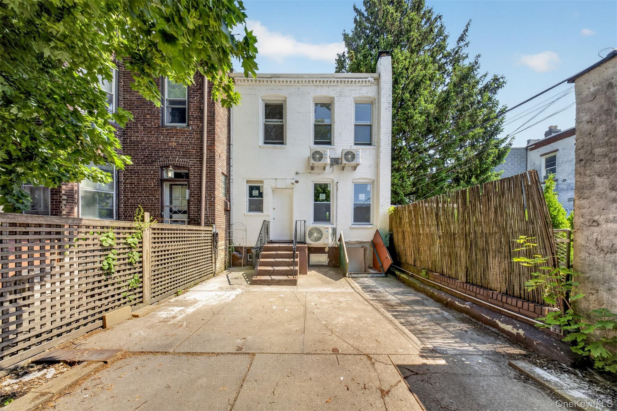 Single Family 77th Avenue Queens, NY 11385, MLS-1019559-32