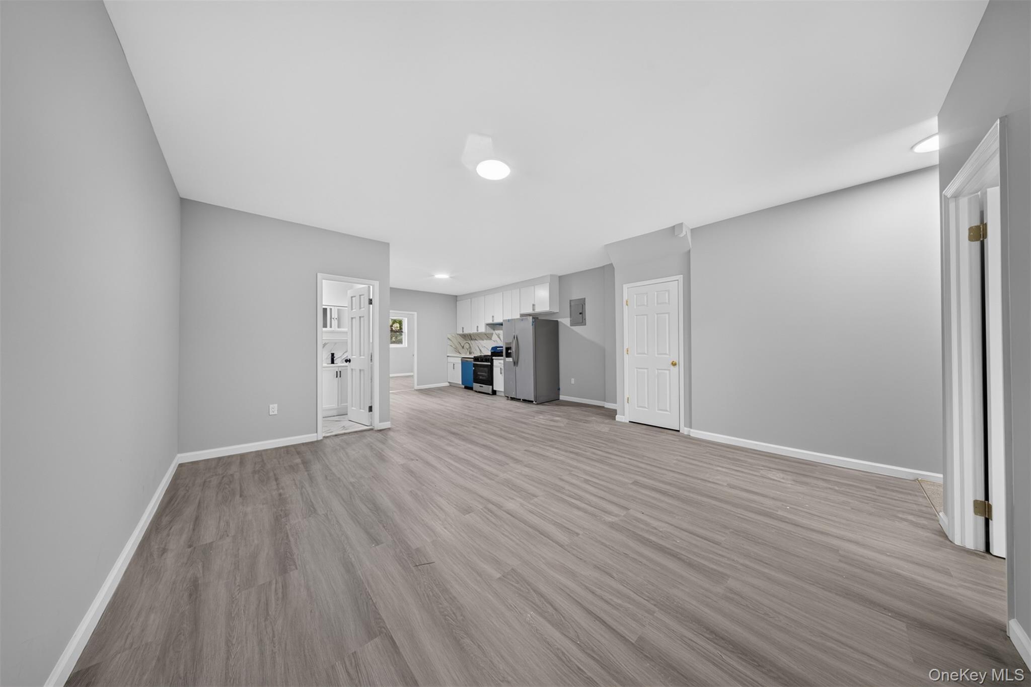 Single Family 77th Avenue Queens, NY 11385, MLS-1019559-5