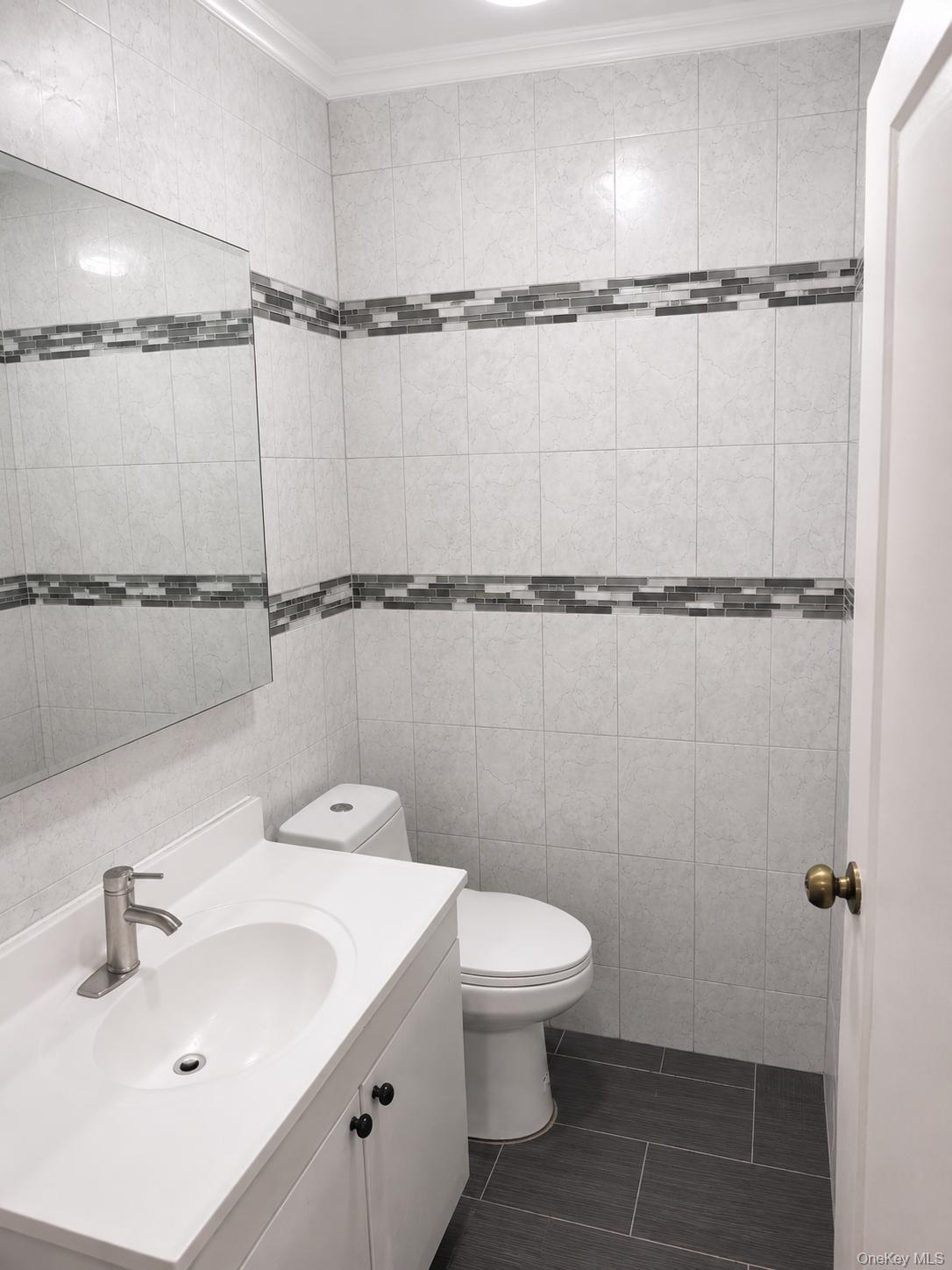 Single Family 95th Avenue Queens, NY 11416, MLS-1019568-13