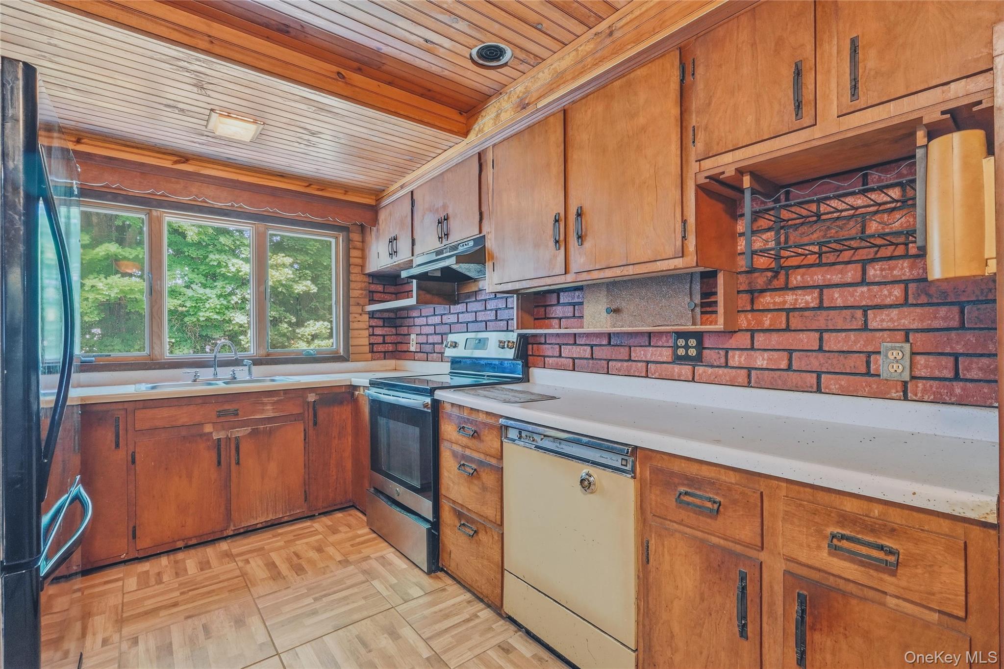 Single Family King Drive Dutchess County, NY 12603, MLS-1019580-16