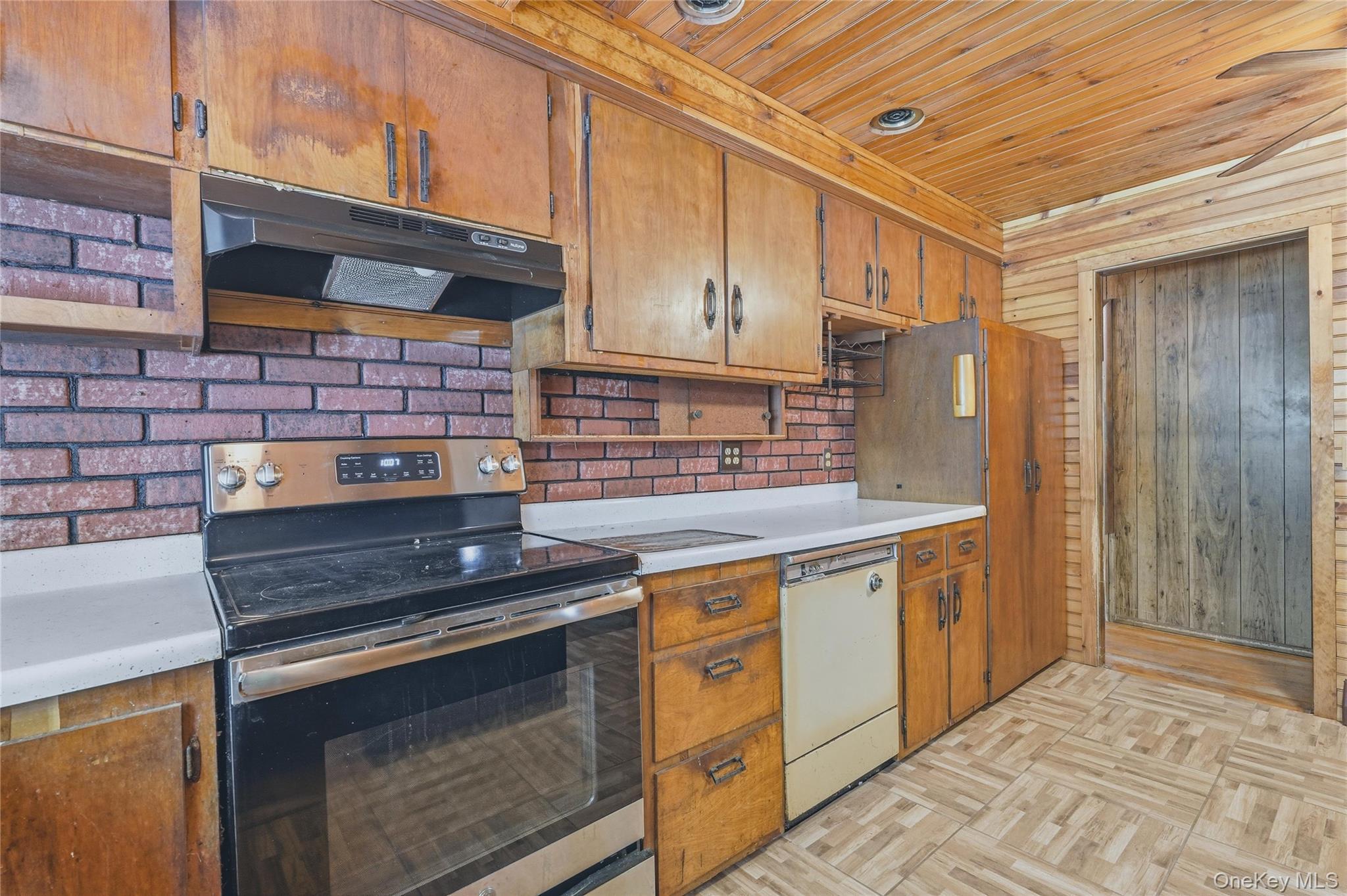 Single Family King Drive Dutchess County, NY 12603, MLS-1019580-18