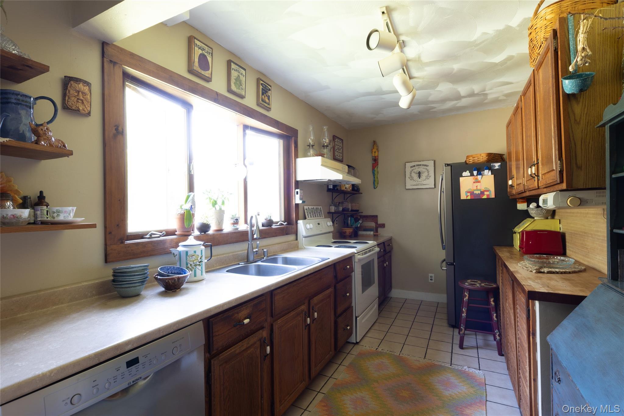 Single Family Spring Street  Ulster County, NY 12428, MLS-1019585-9